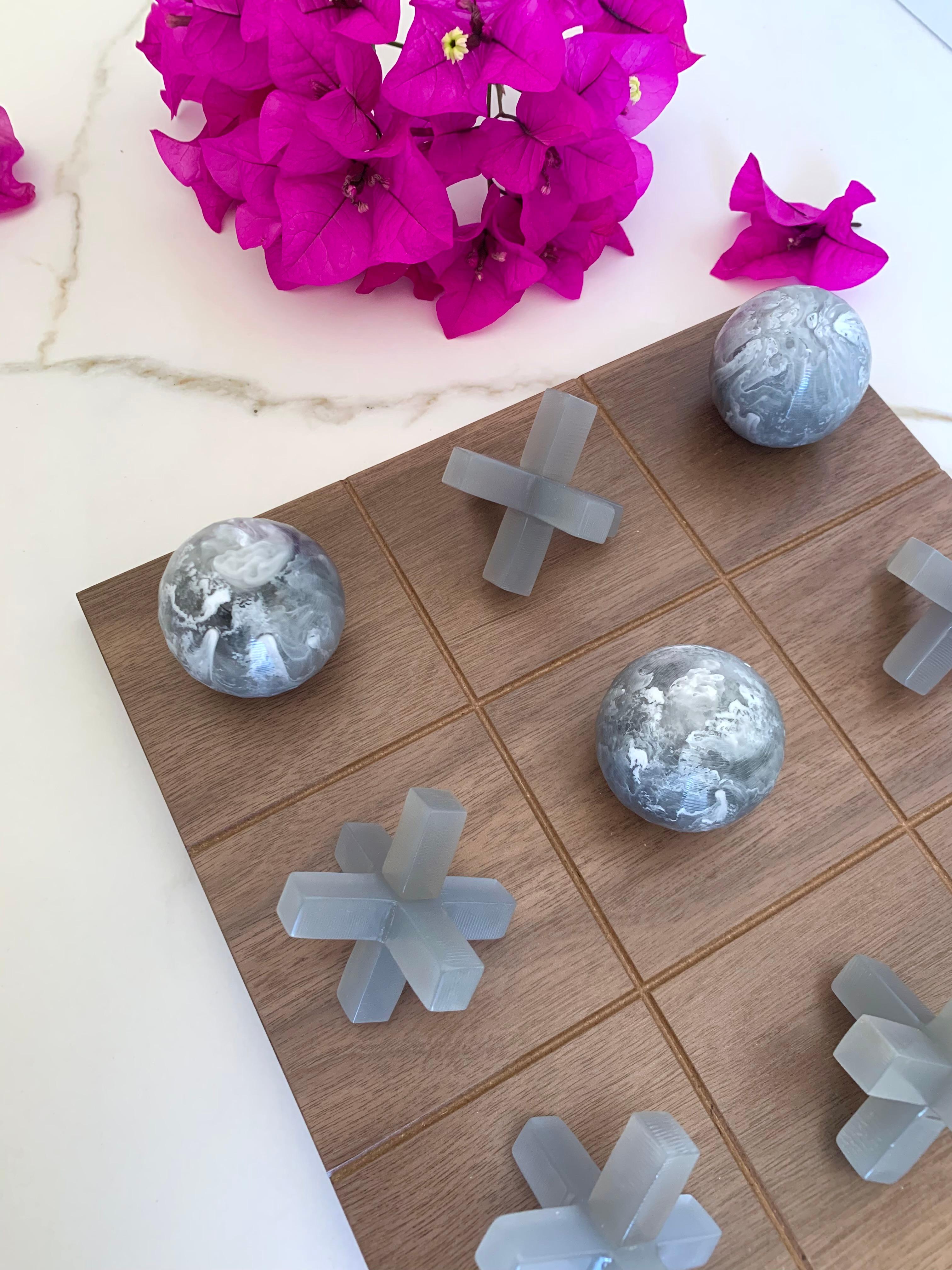 Modern Grey & White Resin and Wood Tic Tac Toe by Paola Valle For Sale