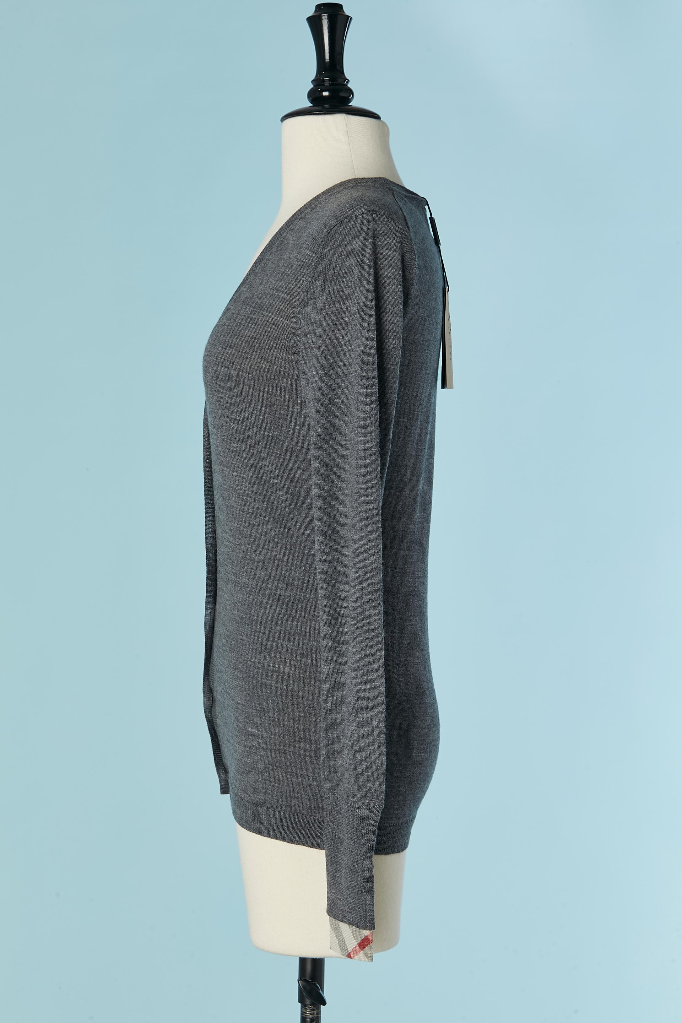 Cardigan gris BURBERRY BRIT neuf Pour femmes en vente