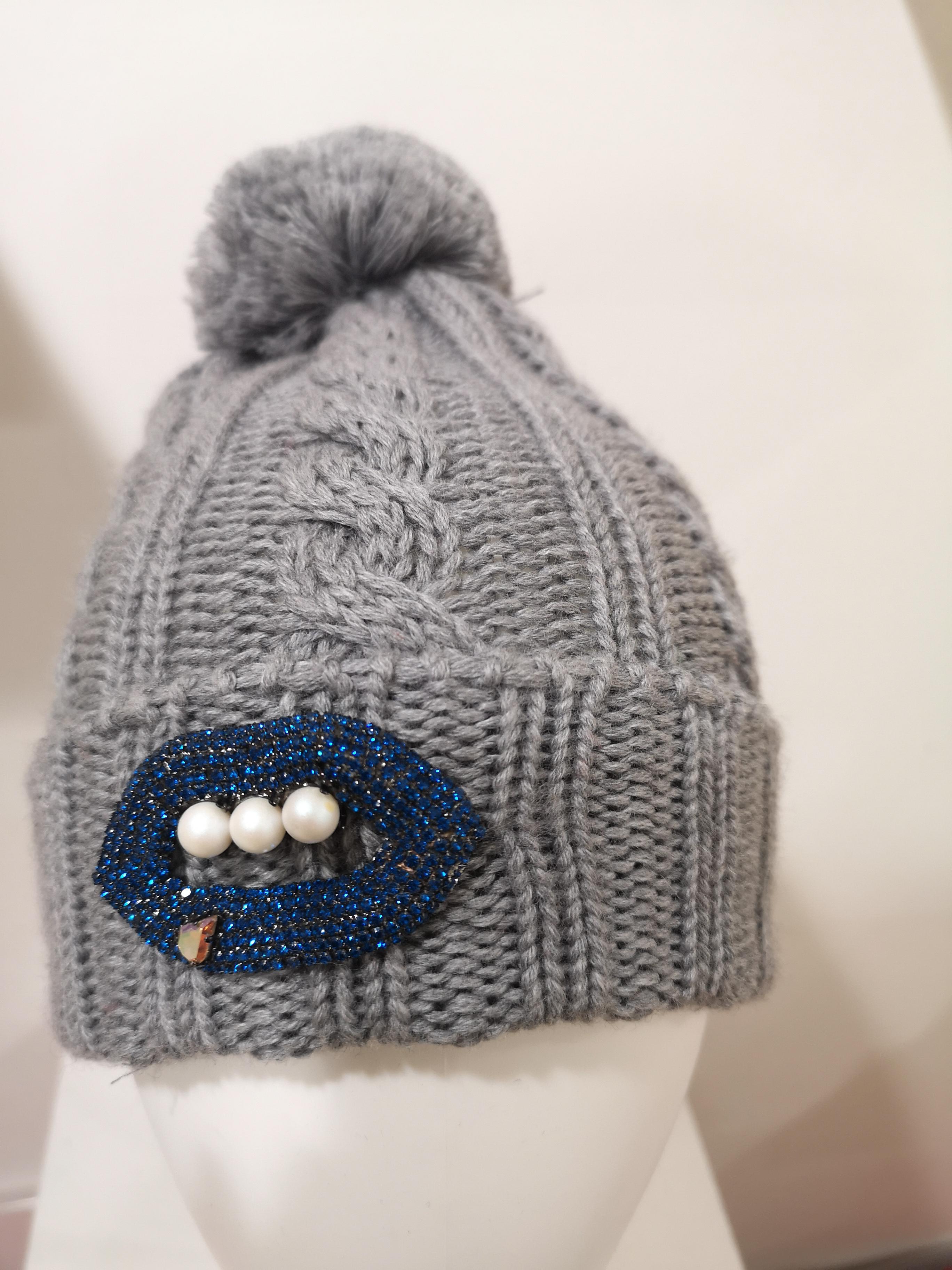 Grey wool mouth teeth swarovski brooch hat 10