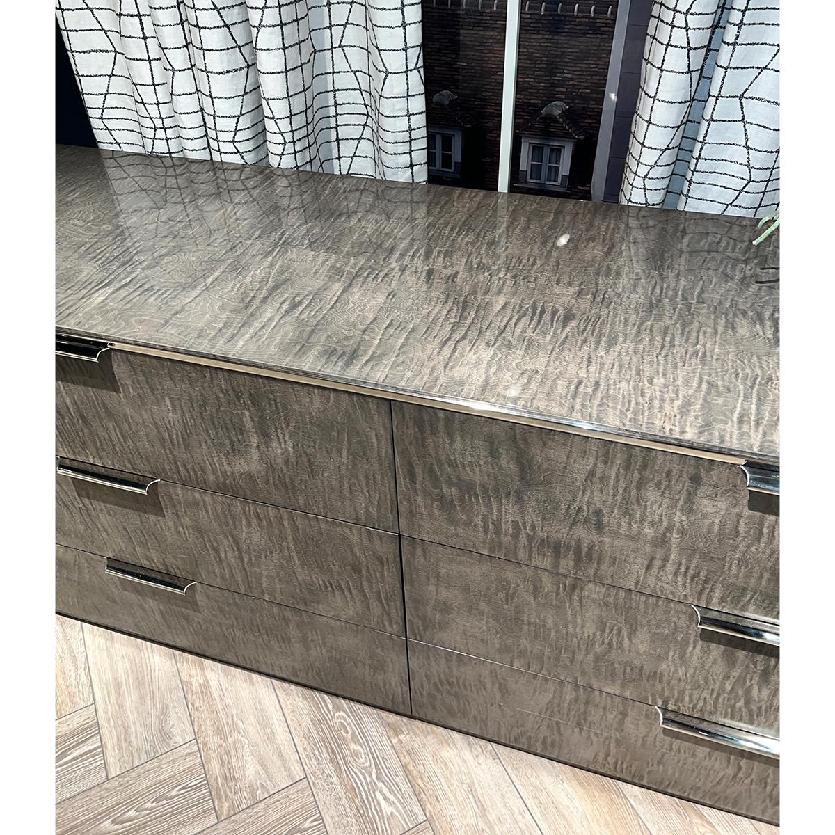 Vietnamita Cassettone Art Deco ingrigito in vendita