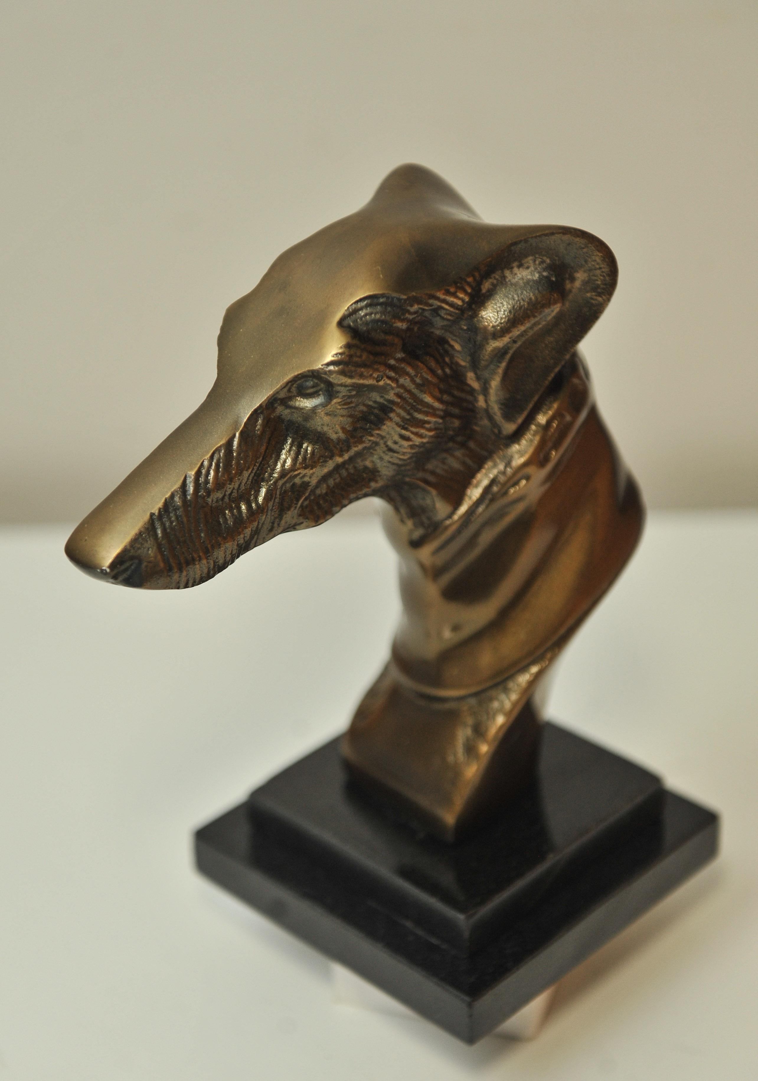 20th Century Greyhound Bronze Figurehead On Plinth Ideal For Desk Paperweight Or Decoration. For Sale
