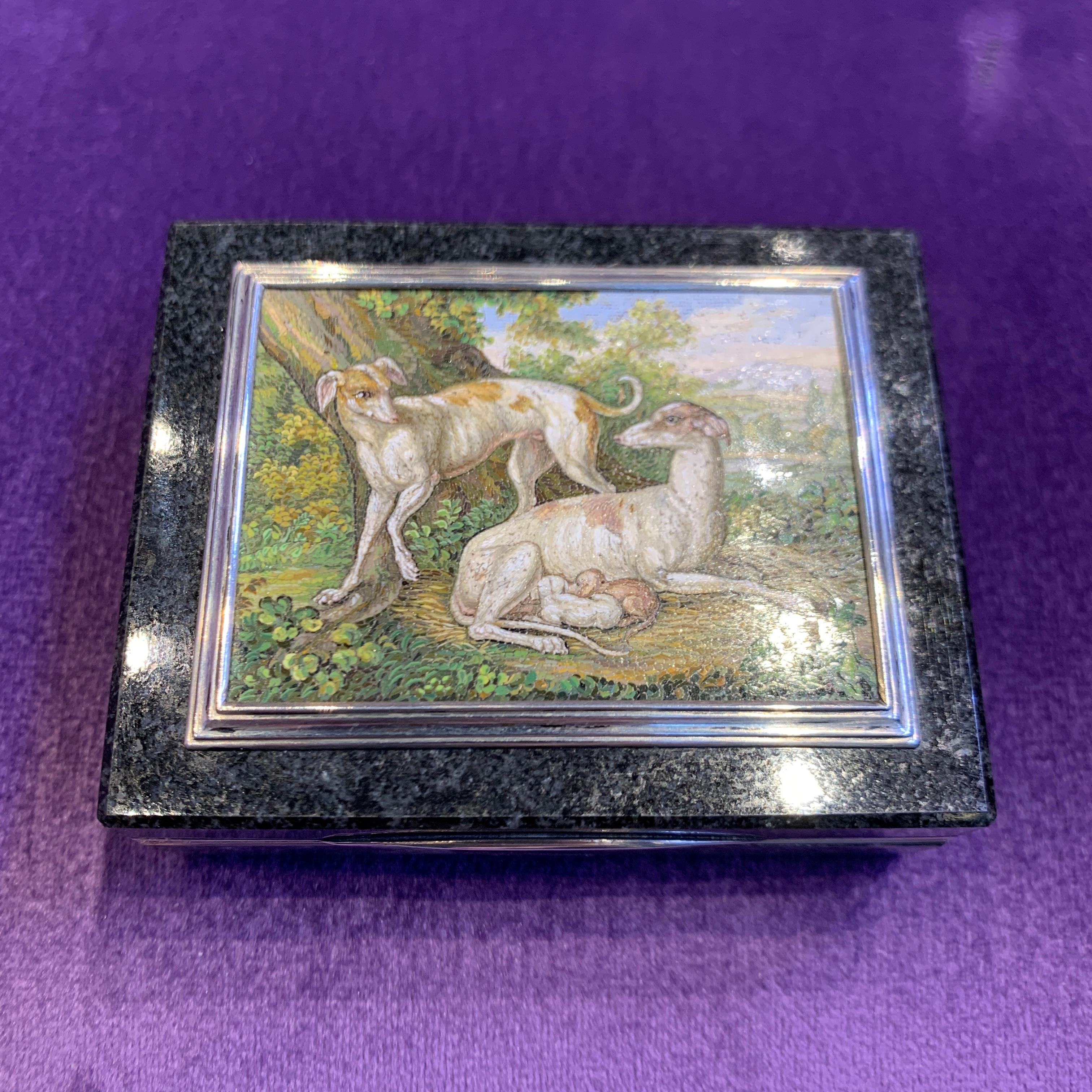 Greyhound Micro Mosaic Snuff Box In Excellent Condition For Sale In New York, NY