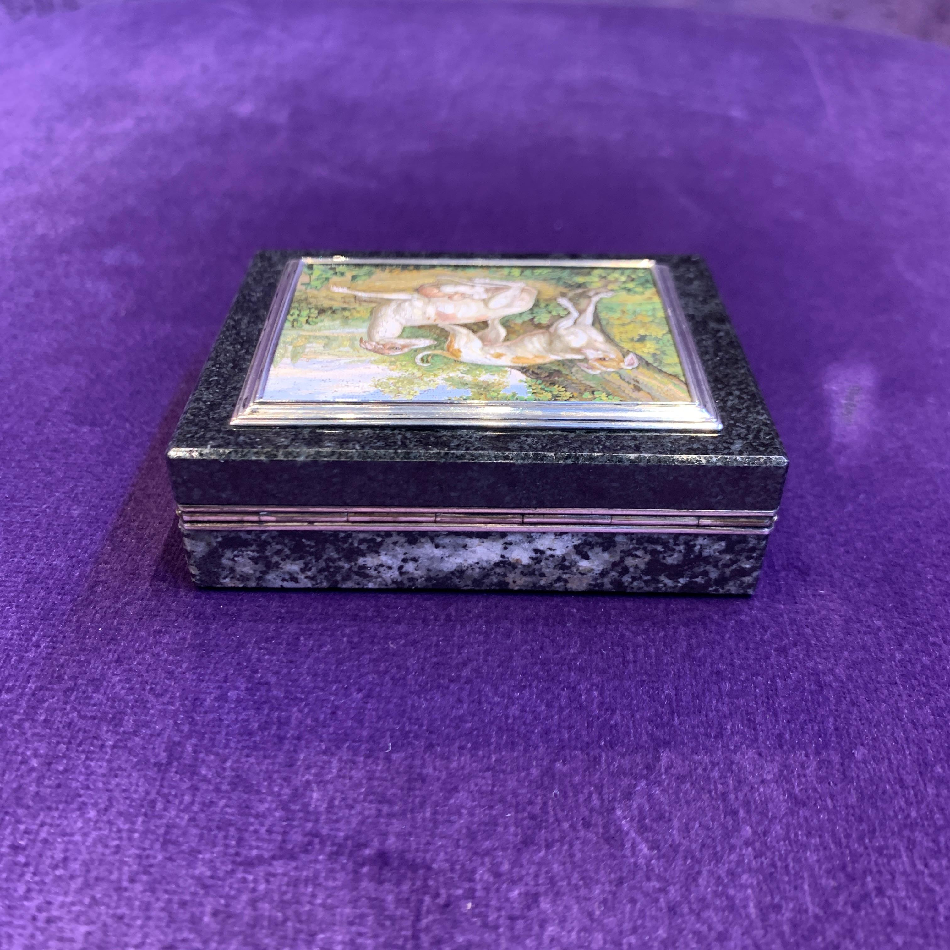 Greyhound Micro Mosaic Snuff Box For Sale 1