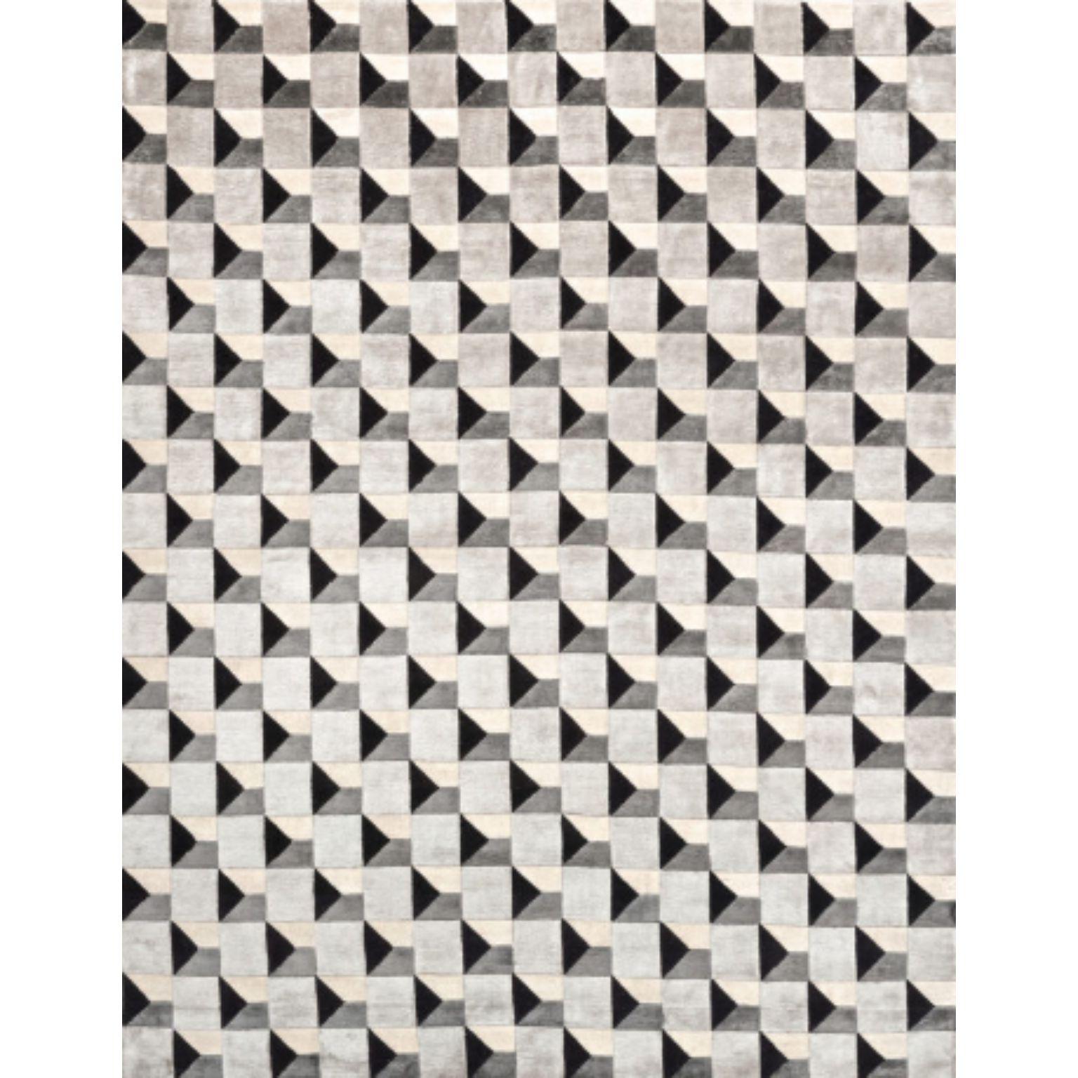 GRID 200 Rug by Illulian
Dimensions: D300 x H200 cm 
Materials: Wool 50%, Silk 50%
Variations available and prices may vary according to materials and sizes. Please contact us.

Illulian, historic and prestigious rug company brand,
