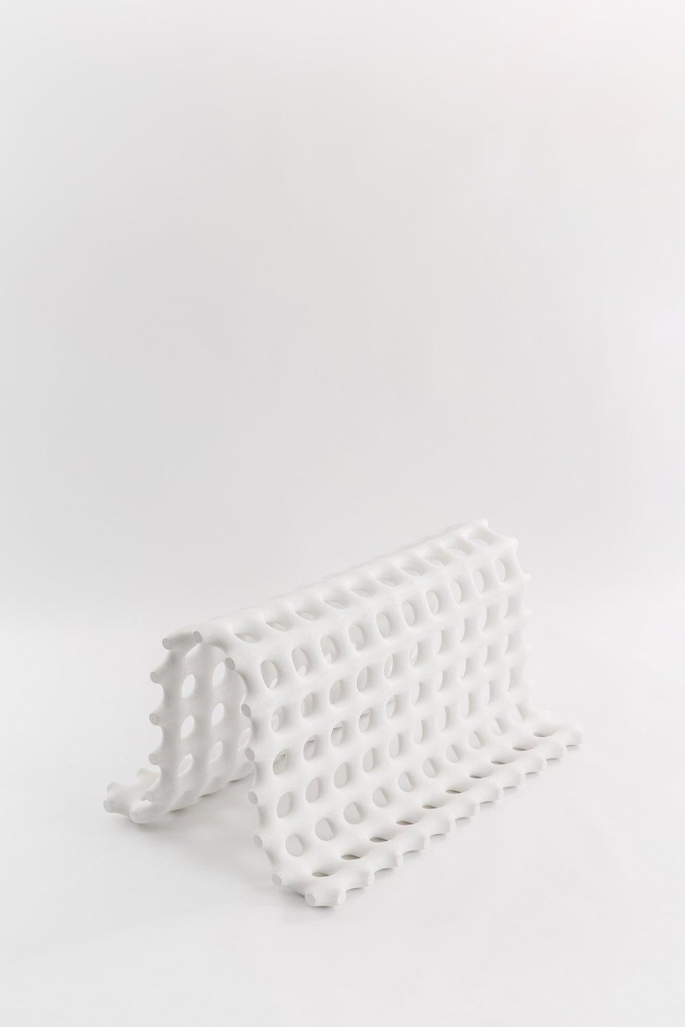 Grid Bench Banc contemporain en sable et nylon par Hot Wire extensions Neuf - En vente à Geneve, CH