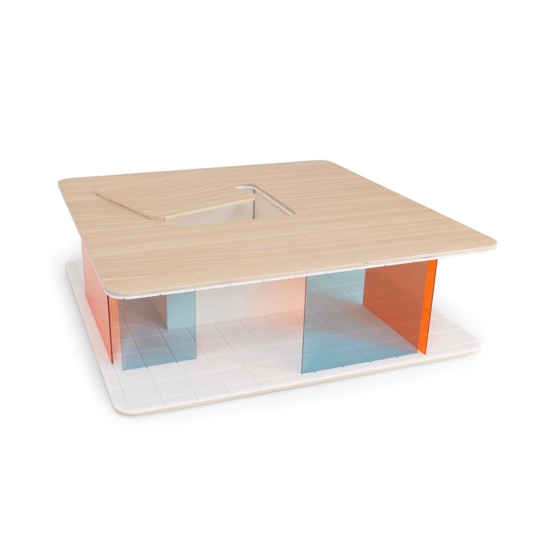 Acrylic Grid coffee table 02 For Sale
