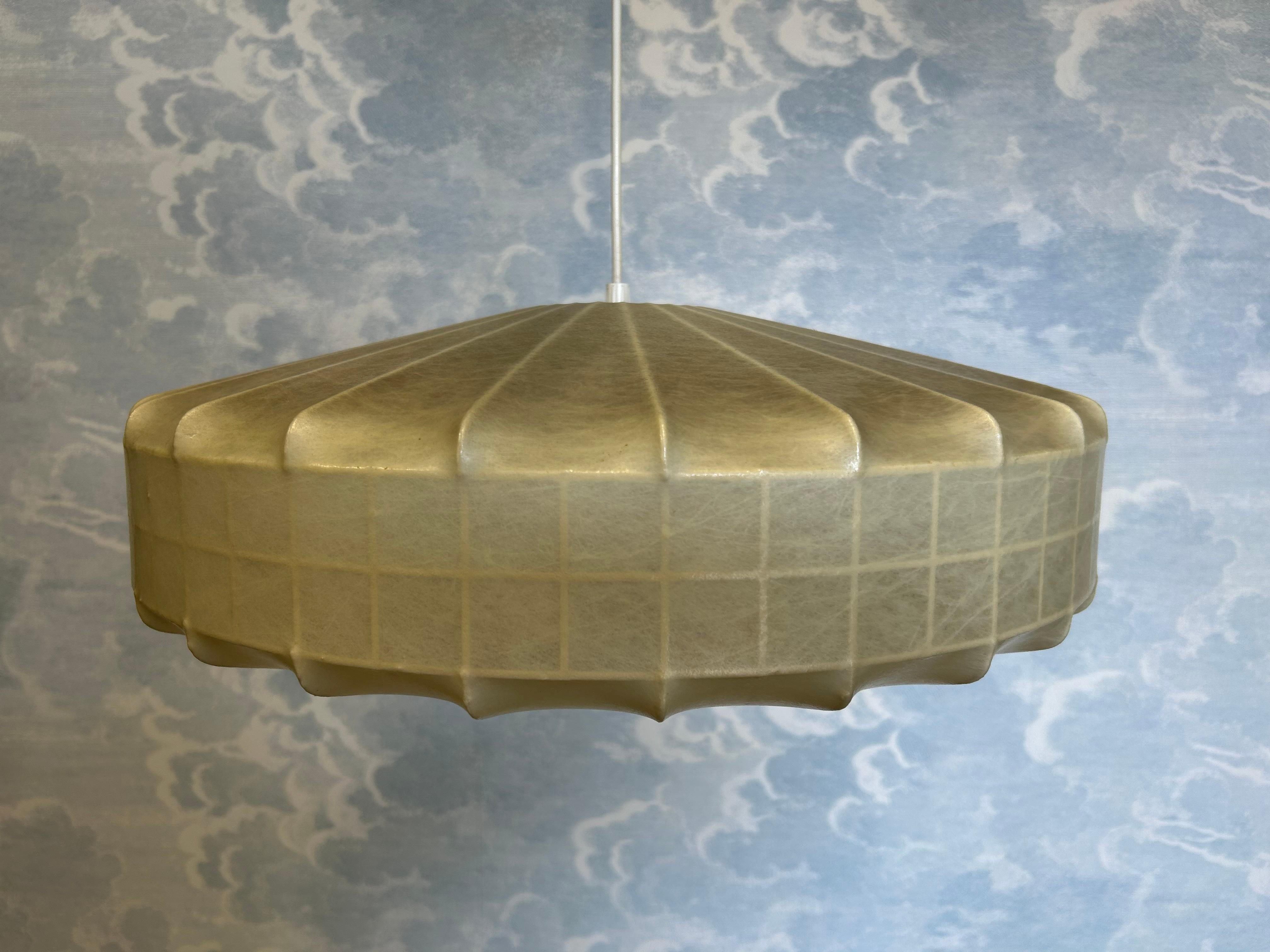 Grid-Frame Cocoon Pendant Light, Germany, 1960's, Mid Century Modern In Good Condition For Sale In Cork, IE