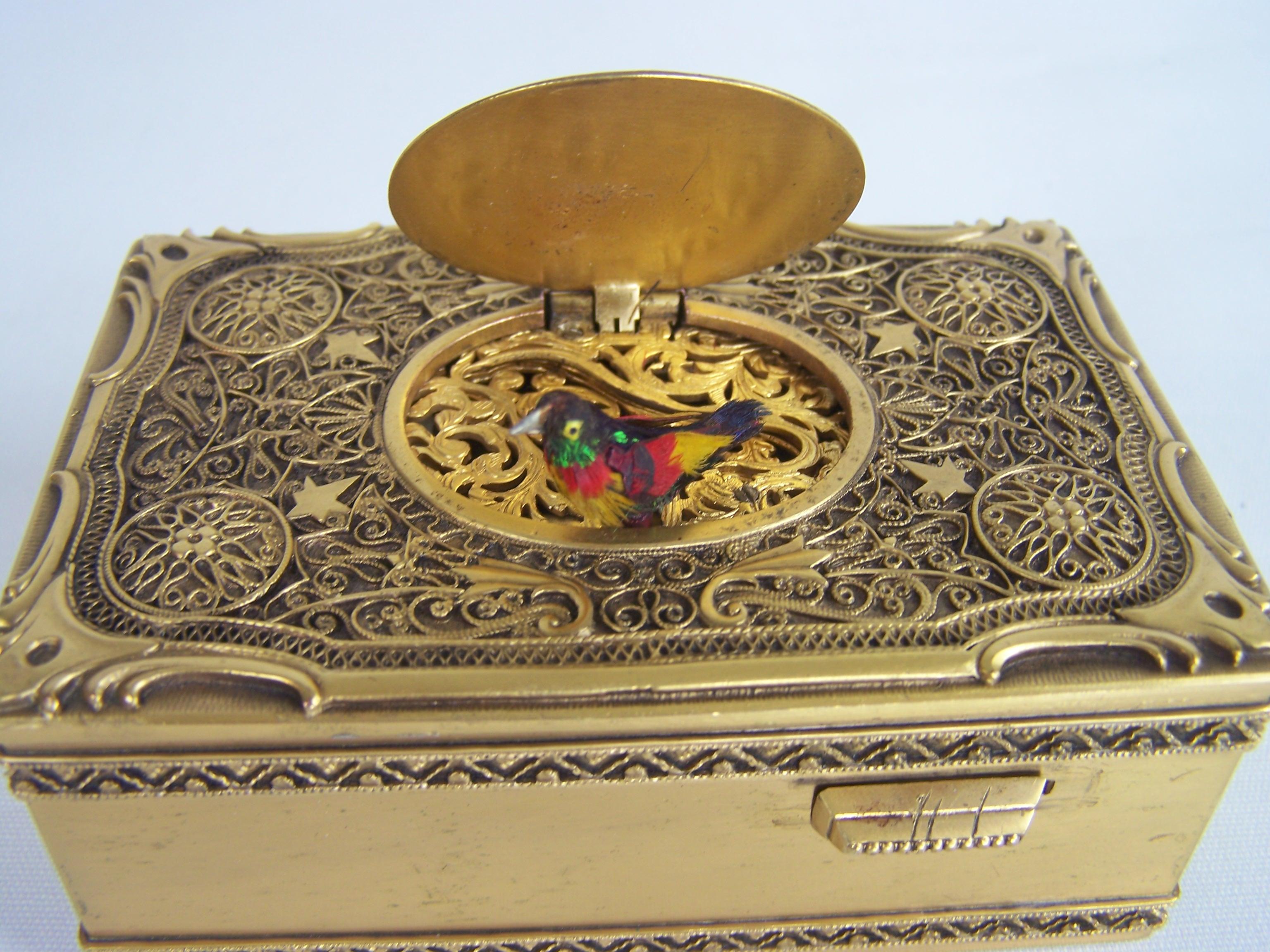 20th Century Griebaum singing bird box from the 1950s-60s For Sale