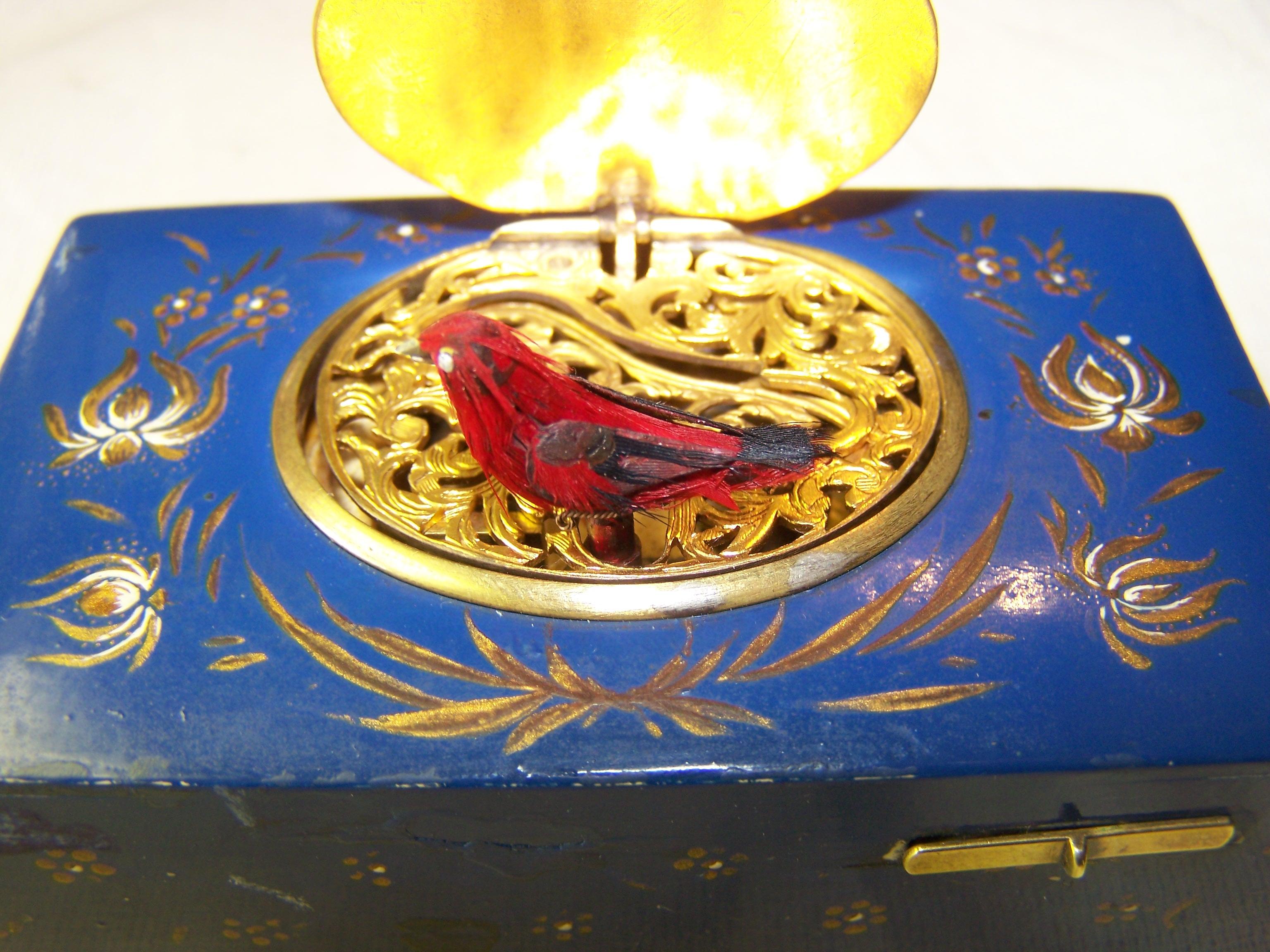 Caja para pájaros cantores Griesbaum en caja pintada decorativa de los años 50-60 en venta 2