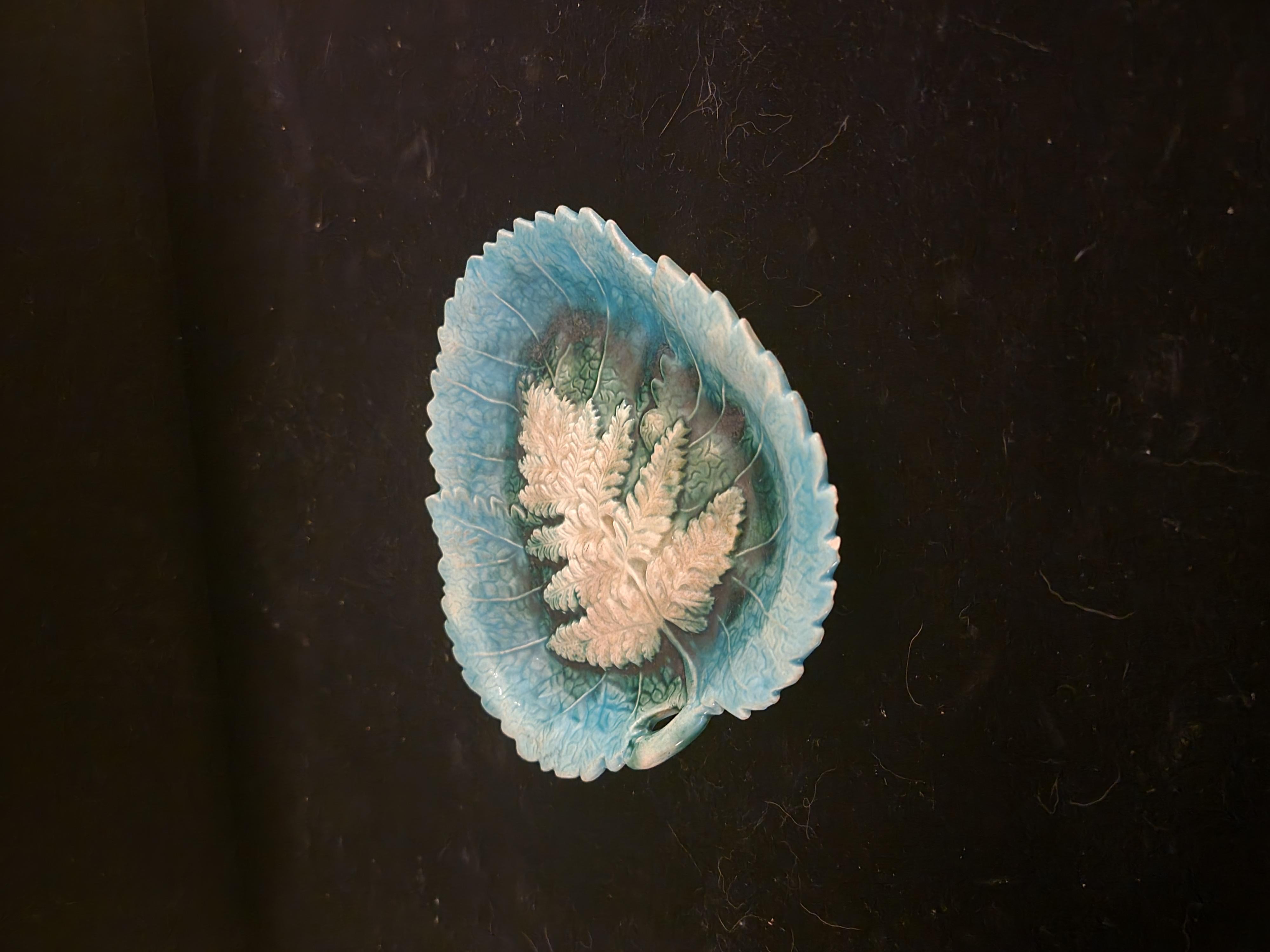 American Griffen Smith and Hill, Etruscan Fern on Leaf Plate For Sale