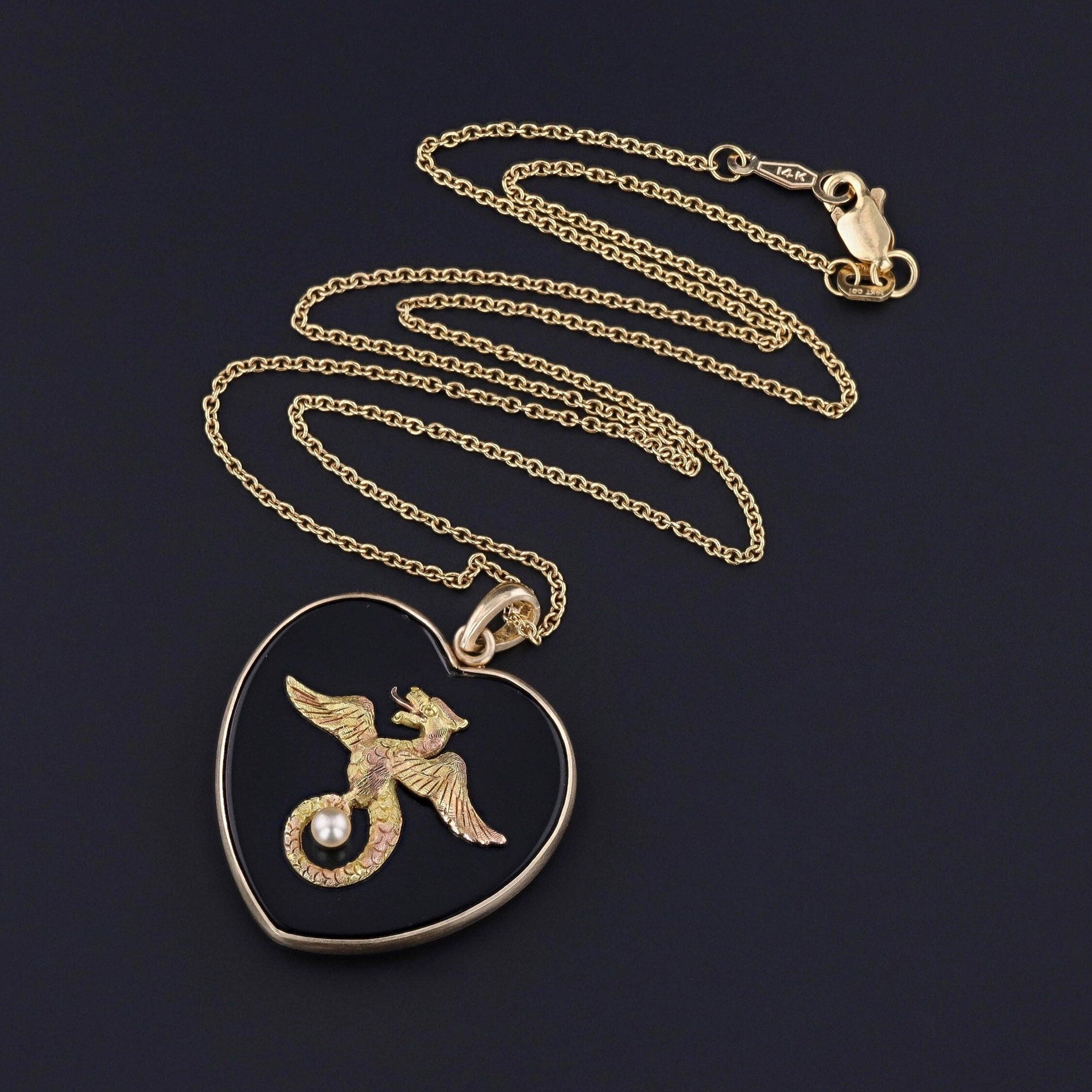 Round Cut Griffin and Onyx Heart Conversion Necklace of 14k Gold For Sale