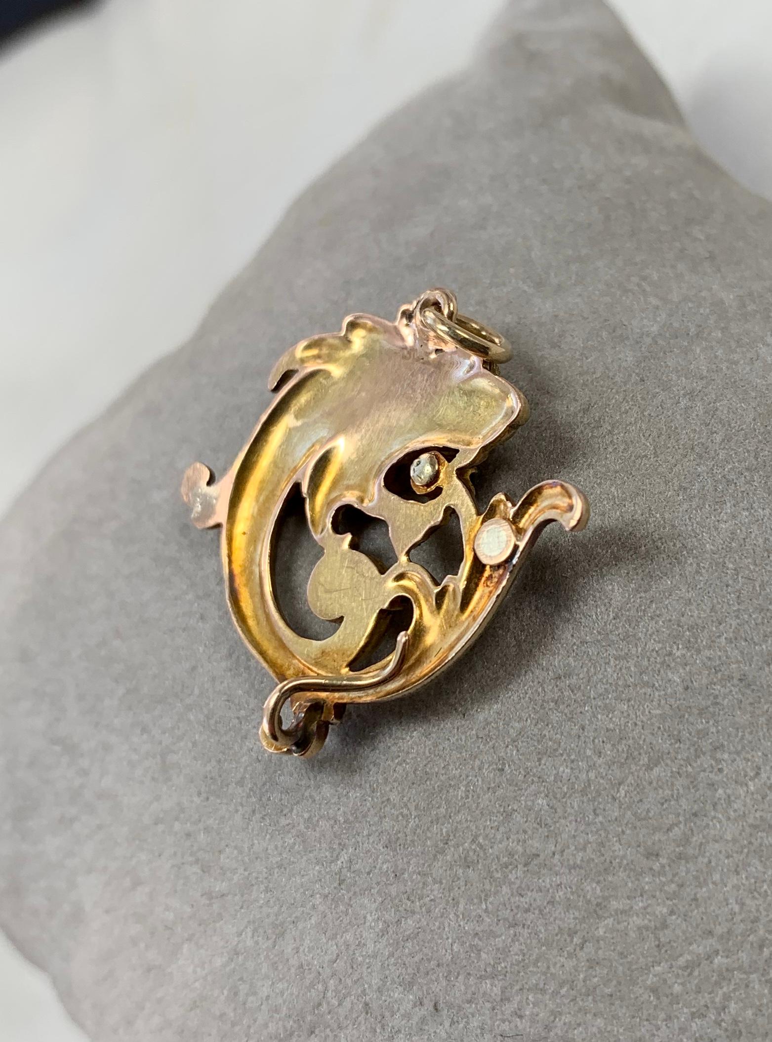 Griffin Dragon Garnet Pendant Necklace Antique Belle Epoque 14 Karat Gold 1