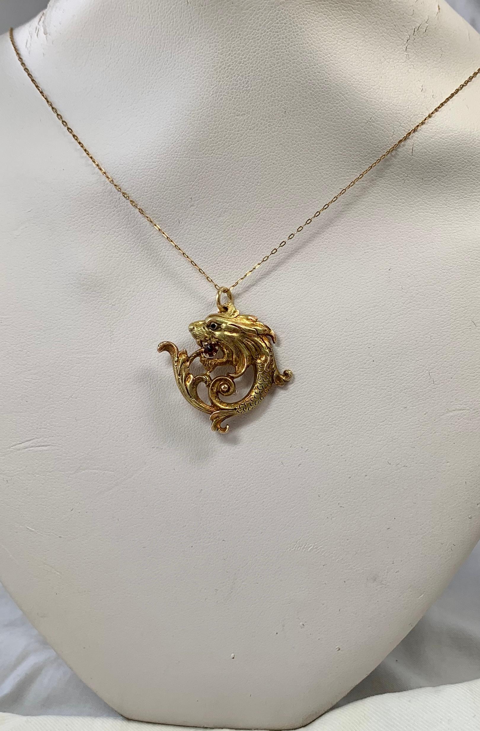 Belle Époque Griffin Dragon Garnet Pendant Necklace Antique Belle Epoque 14 Karat Gold
