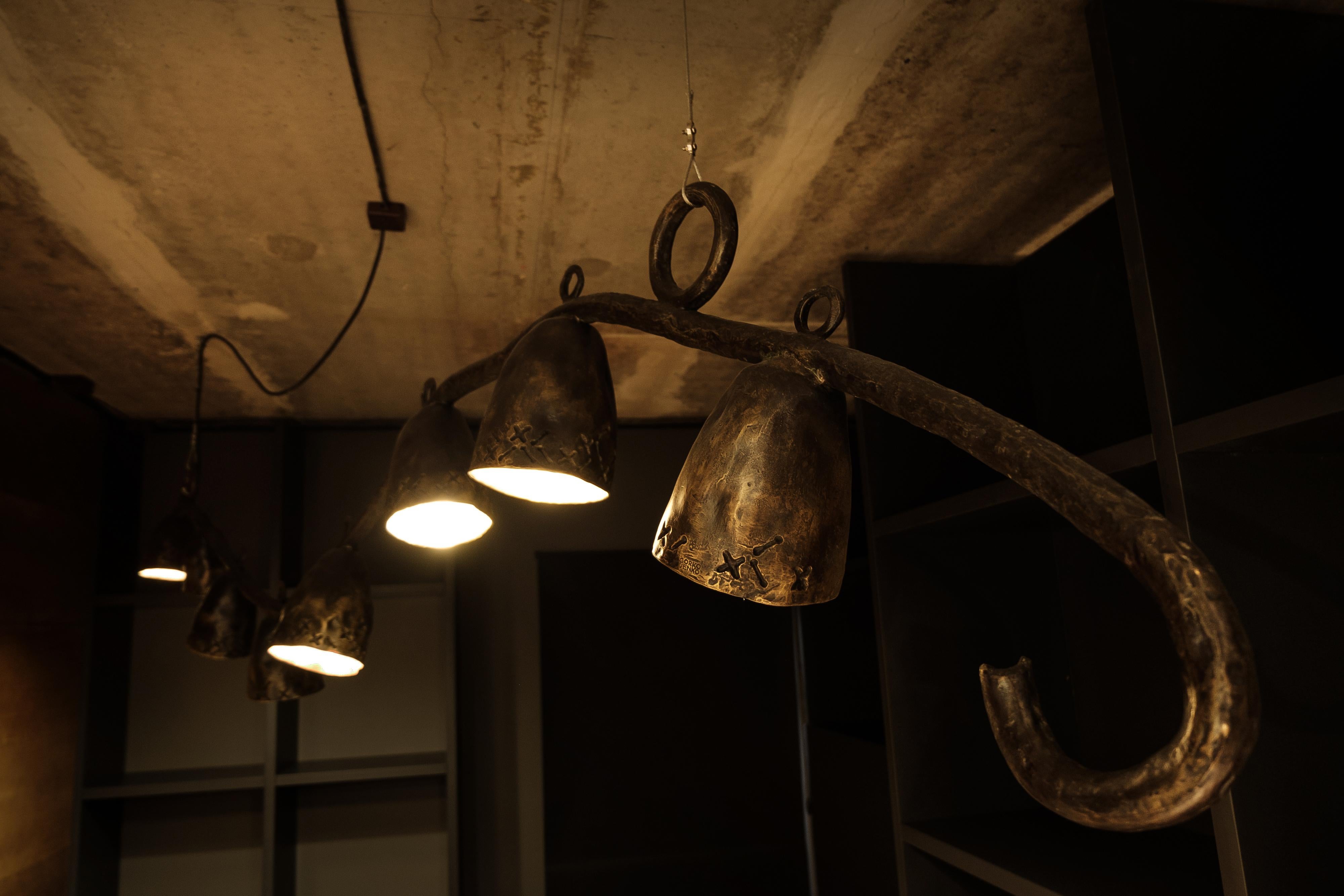 „BELLS“ Skulpturale Lampe 42