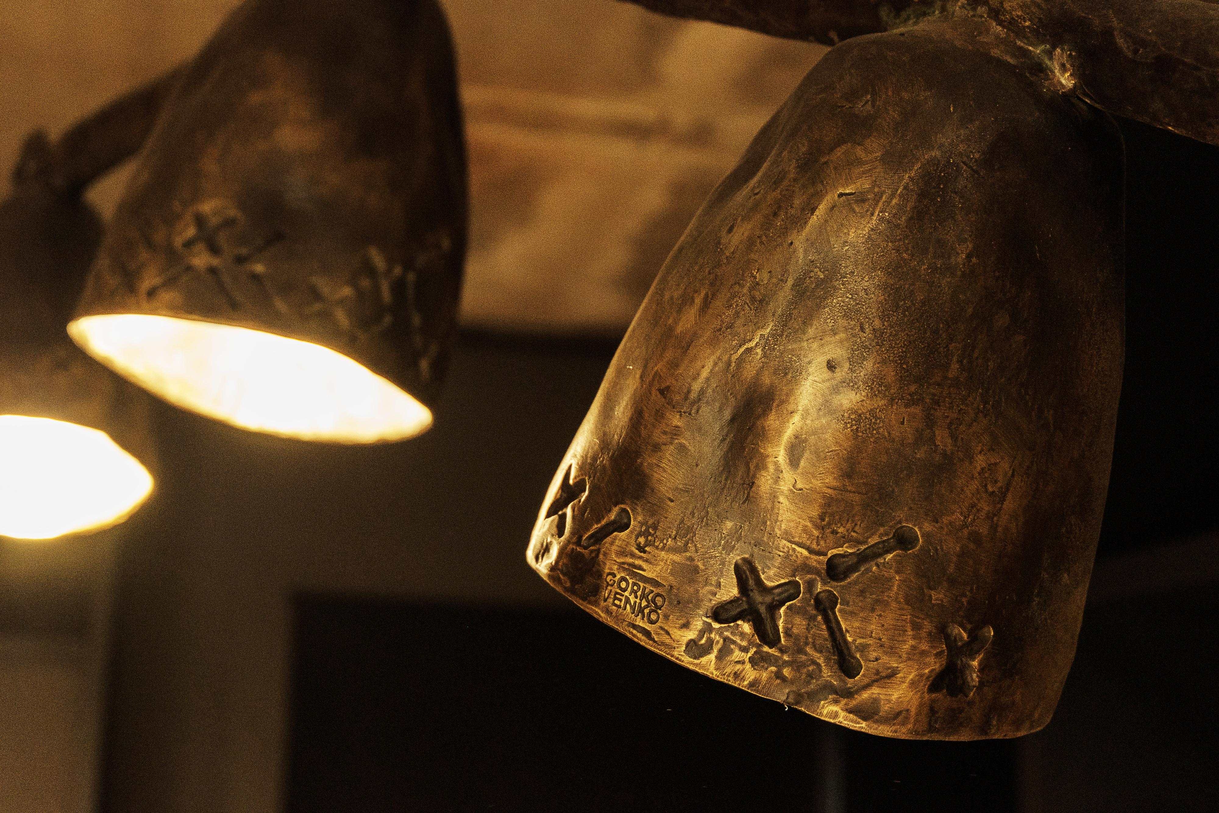 „BELLS“ Skulpturale Lampe 42