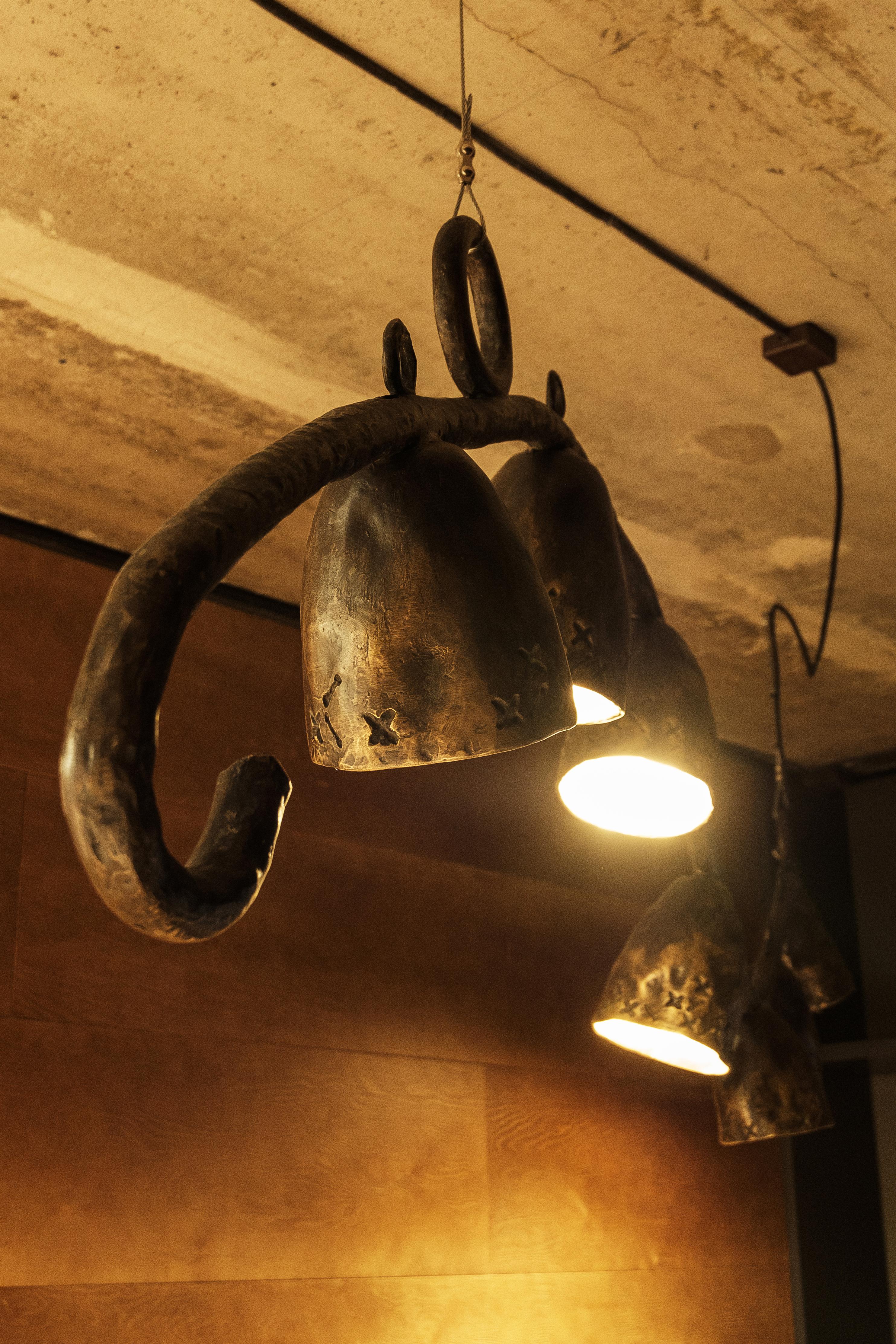 „BELLS“ Skulpturale Lampe 42