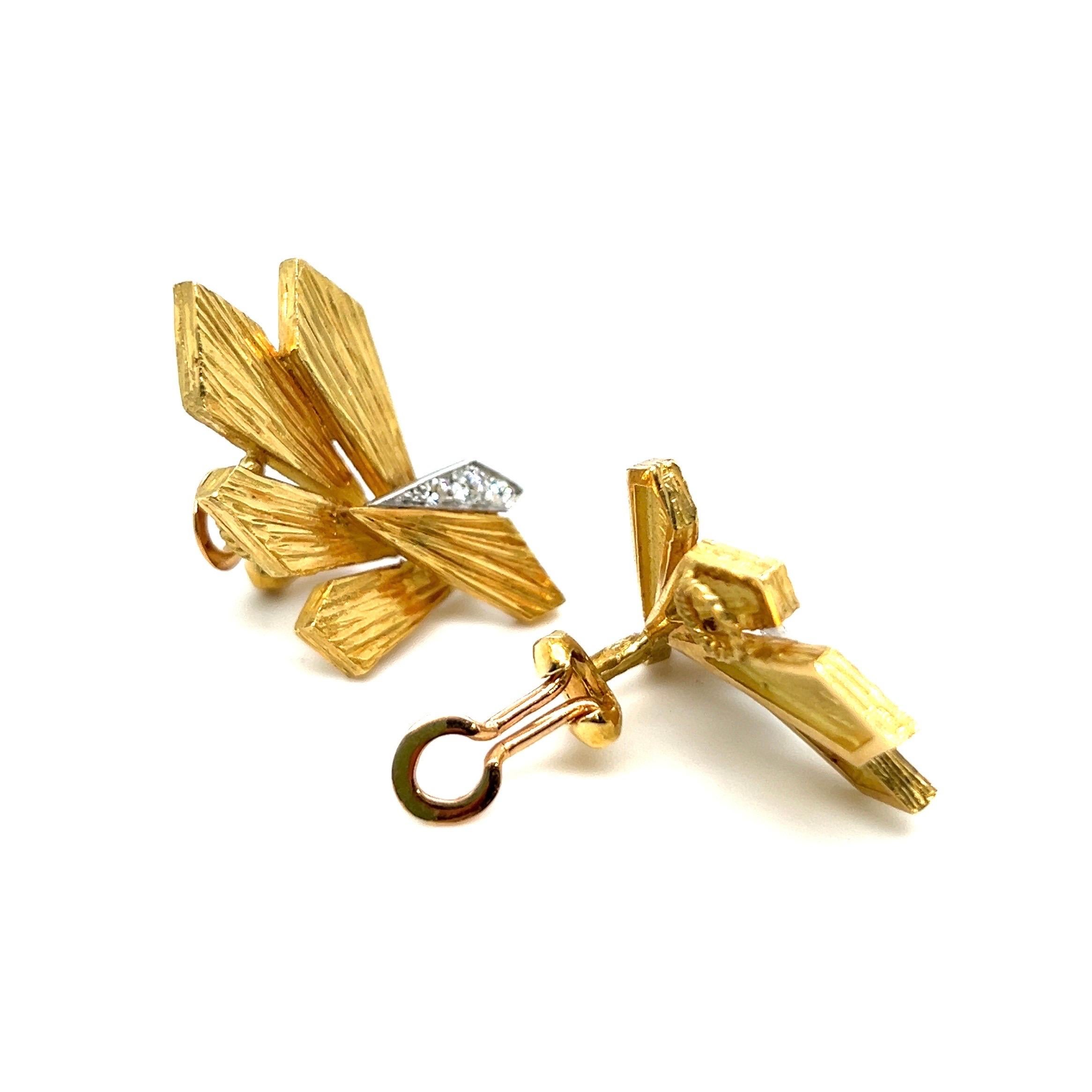 Grima Clips d'oreilles en or jaune 18 carats, platine et diamants, 1971 Pour femmes en vente