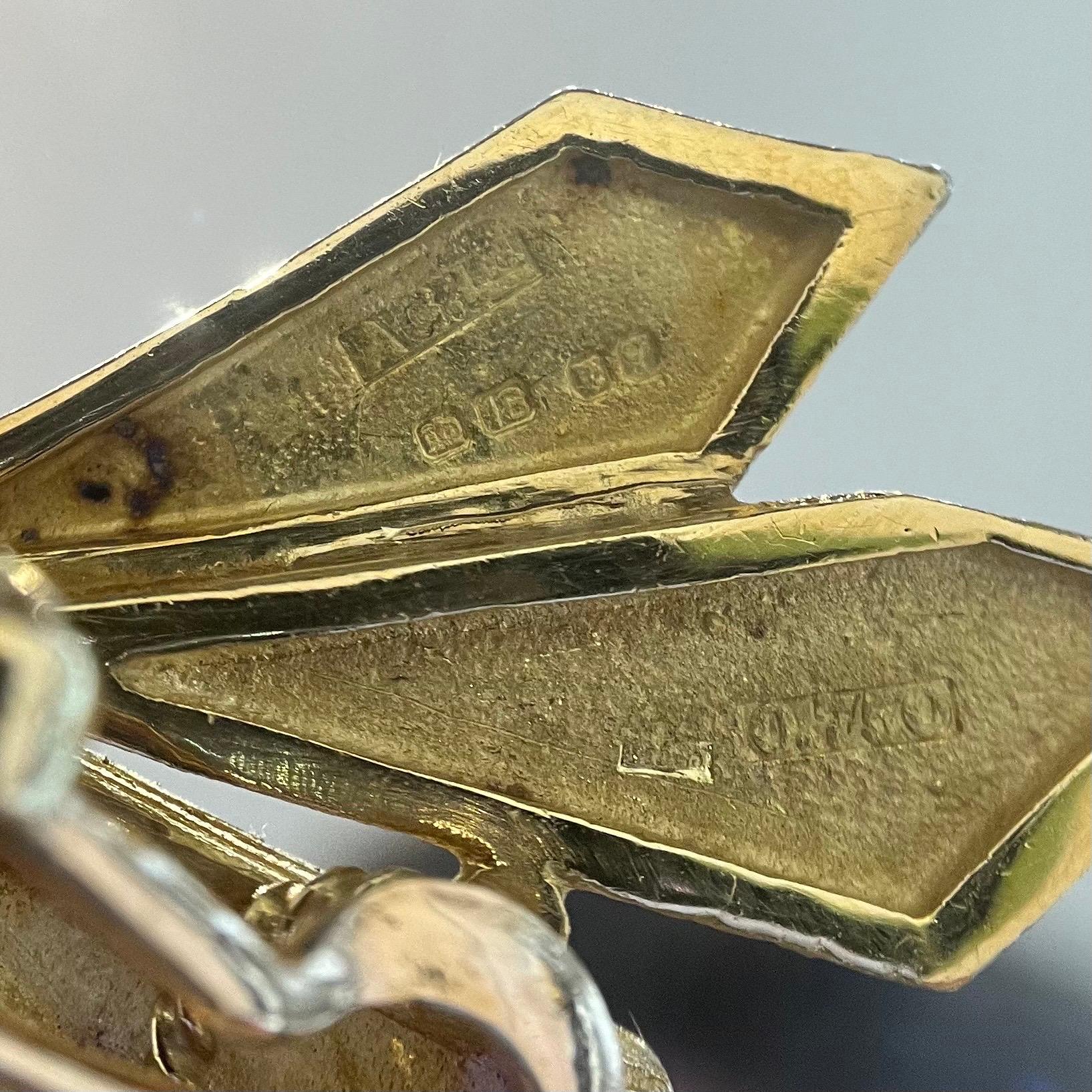 Grima Clips d'oreilles en or jaune 18 carats, platine et diamants, 1971 en vente 2