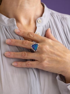 Grima Ring in 18 Karat White Gold With an Opal & Diamonds