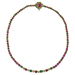 Grima Halskette aus Gold mit Rubinen, Smaragden und Diamanten, 1980er Jahre.