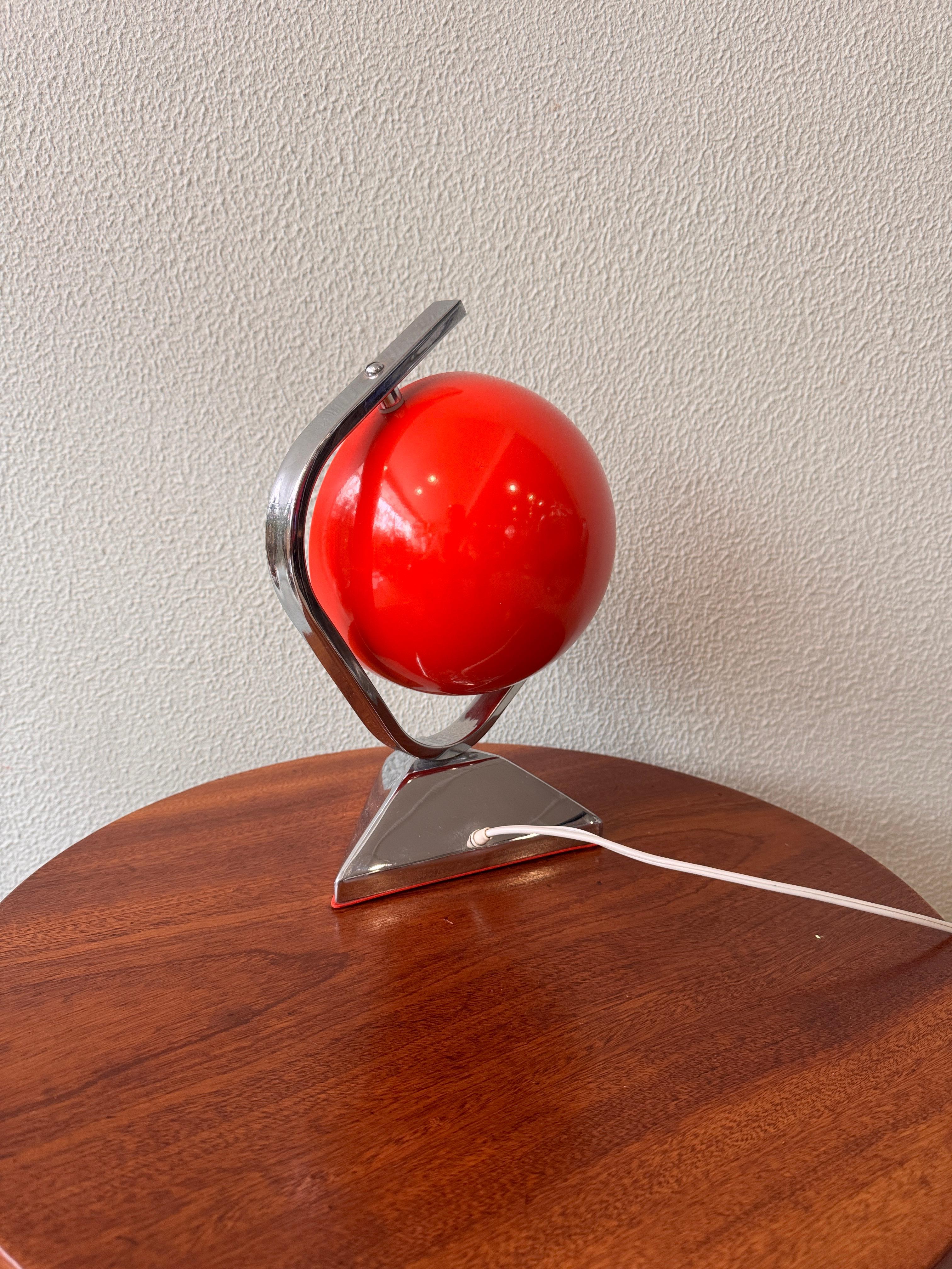 Grin Luz Space Age Eyeball Table Lamp by Luis Pérez de la Oliva, 1970's For Sale 5