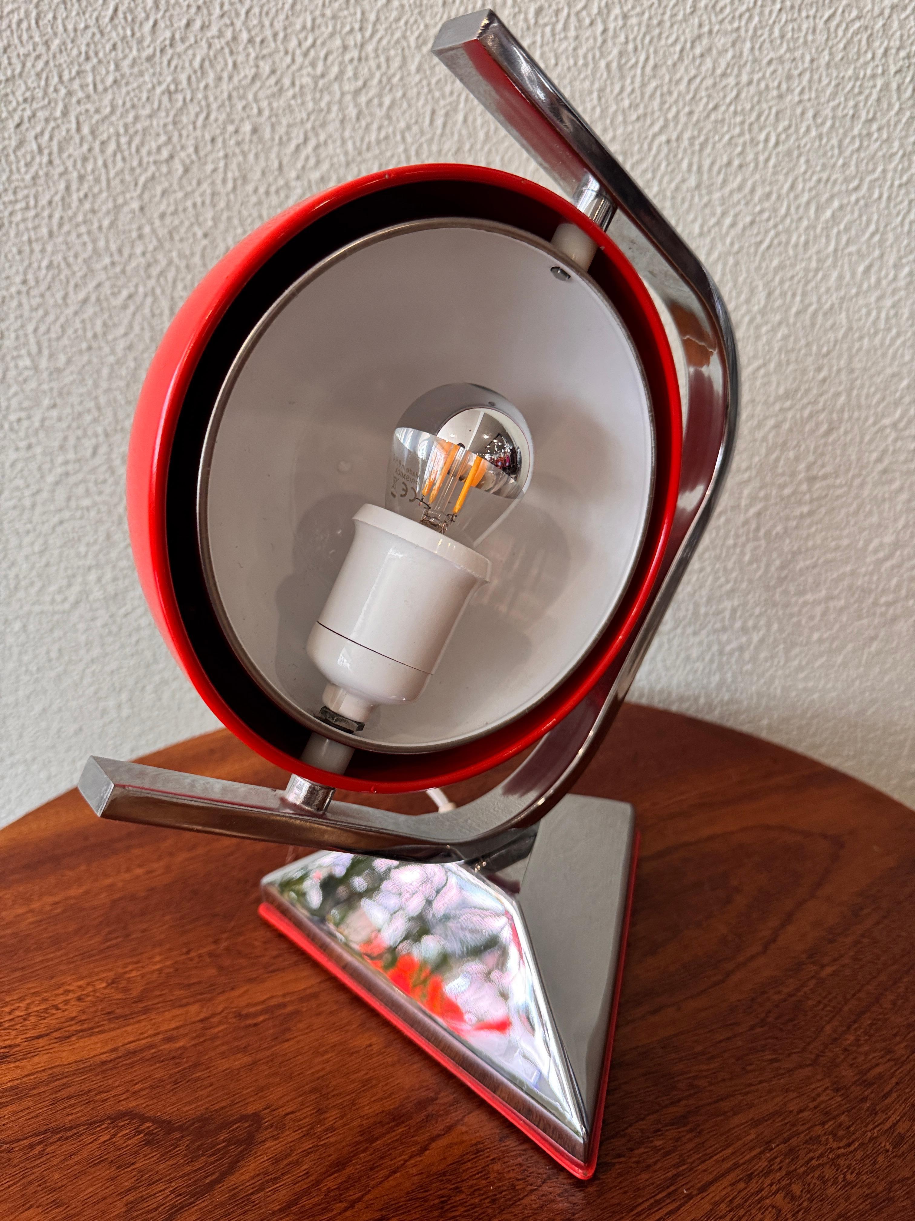 Grin Luz Space Age Eyeball Table Lamp by Luis Pérez de la Oliva, 1970's For Sale 10