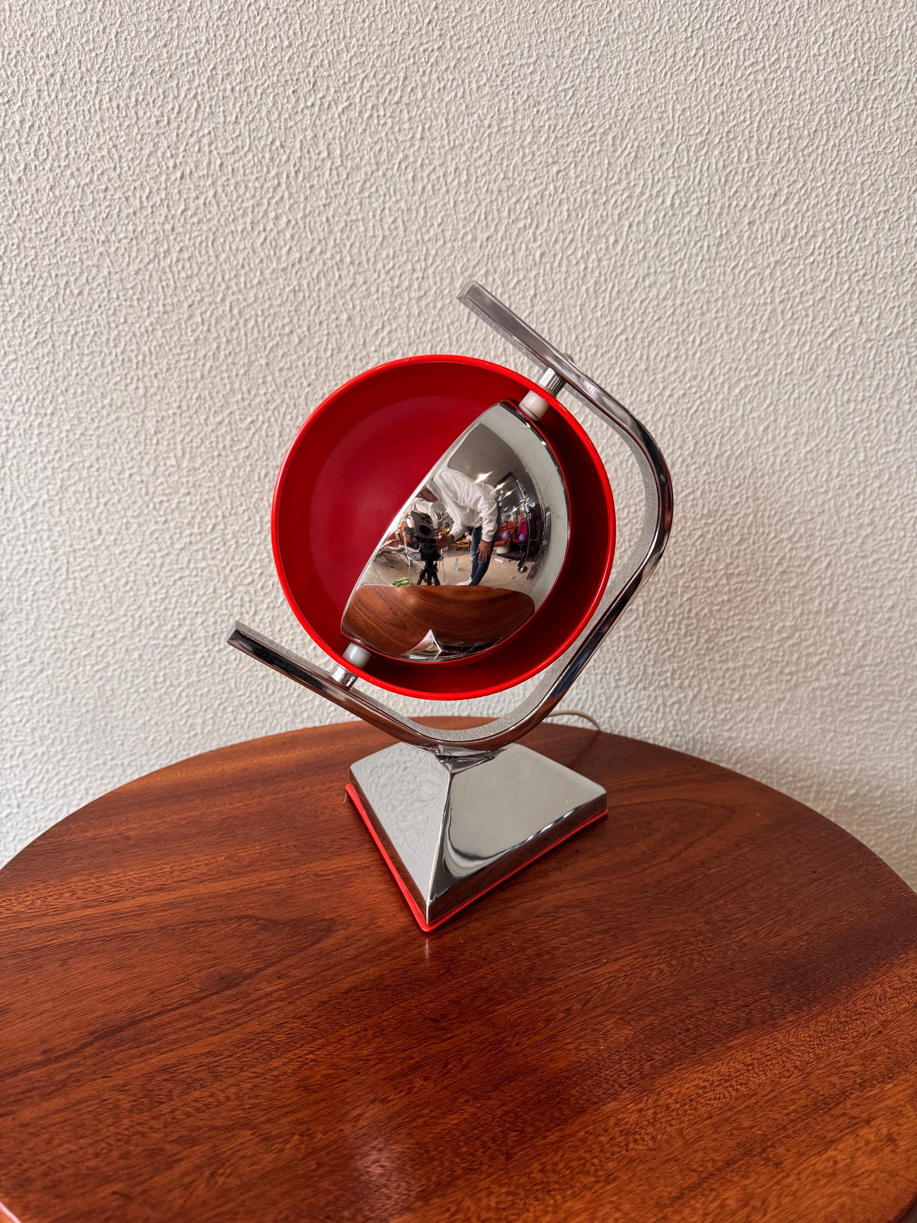 Grin Luz Space Age Eyeball Table Lamp by Luis Pérez de la Oliva, 1970's For Sale 1