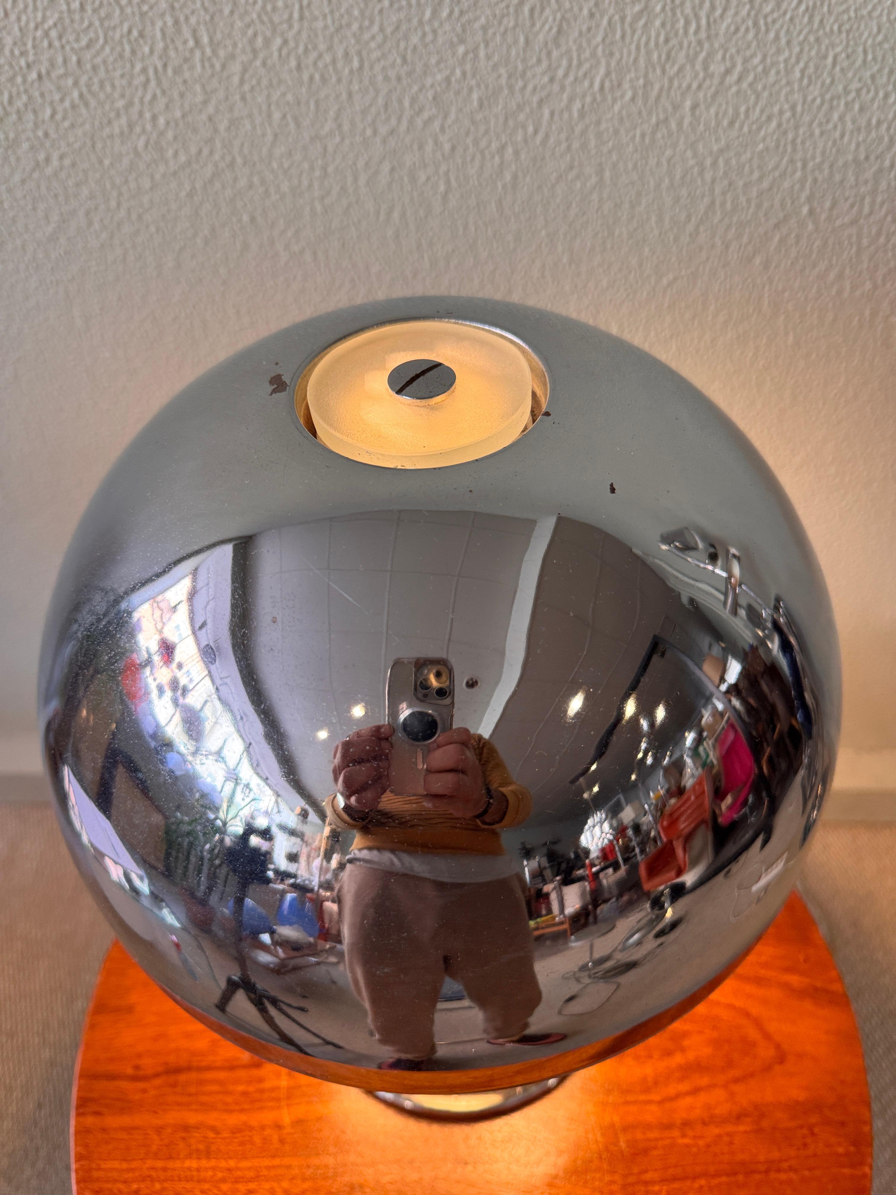 Grin Luz Space Age Mushroom table lamp by Luis Perez de la Oliva For Sale 5
