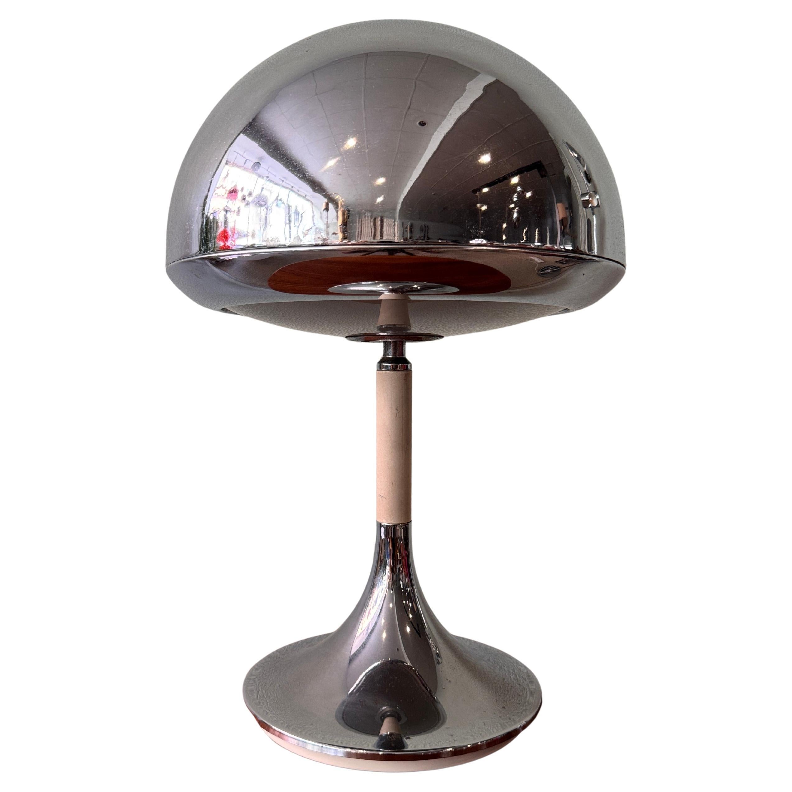 Grin Luz Space Age Mushroom table lamp by Luis Perez de la Oliva For Sale
