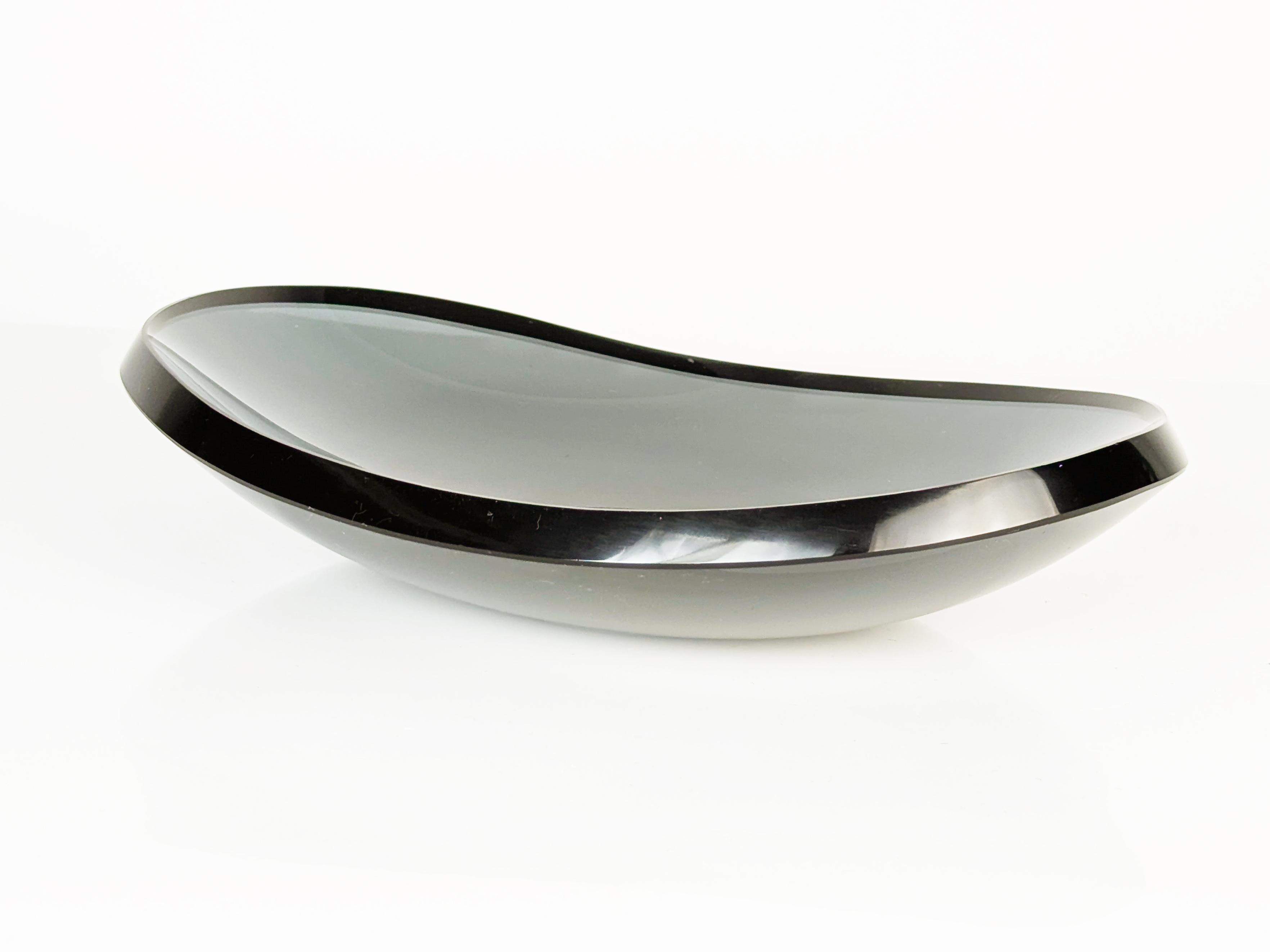 Cuenco de vidrio ahumado molido de Fontana Arte, años 60 Moderno de mediados de siglo en venta