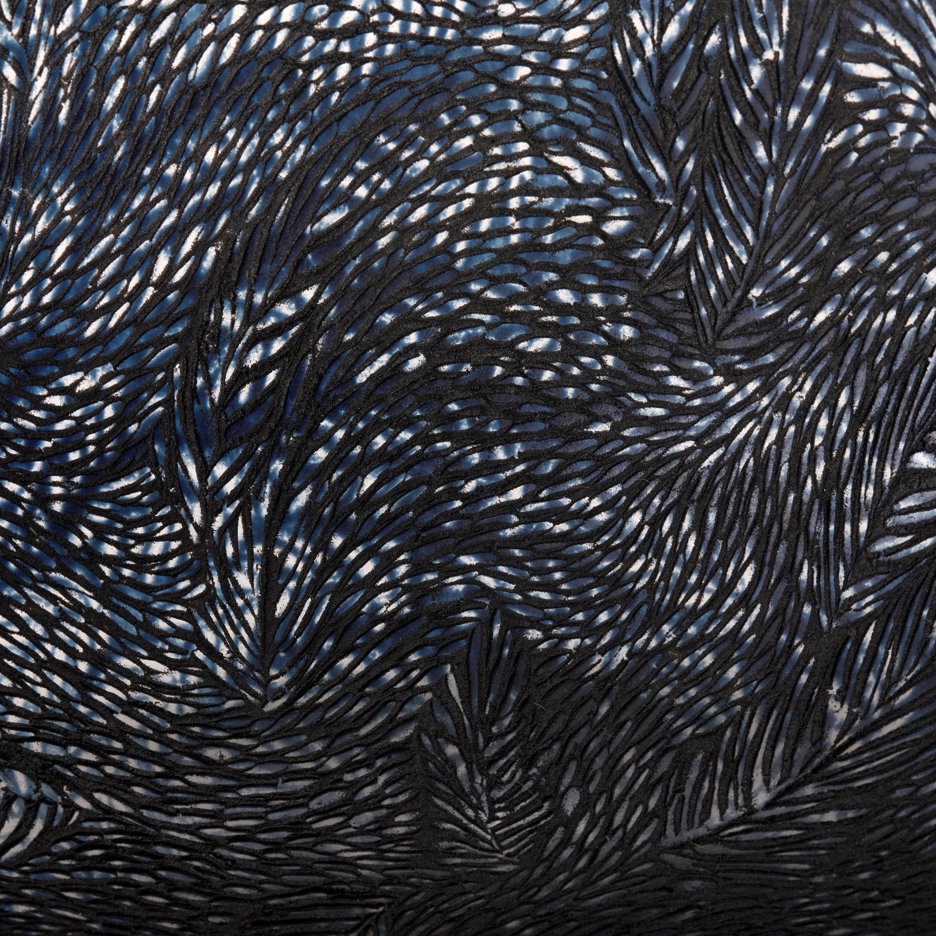 Grinsen ins Schwarze, ins klingende Nichts, blaues Gefäß von Amanda Simmons (Handgefertigt) im Angebot