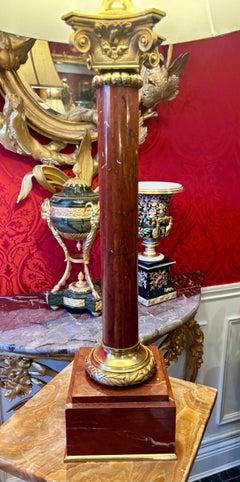Lampada a colonna neoclassica in marmo e bronzo Griotte