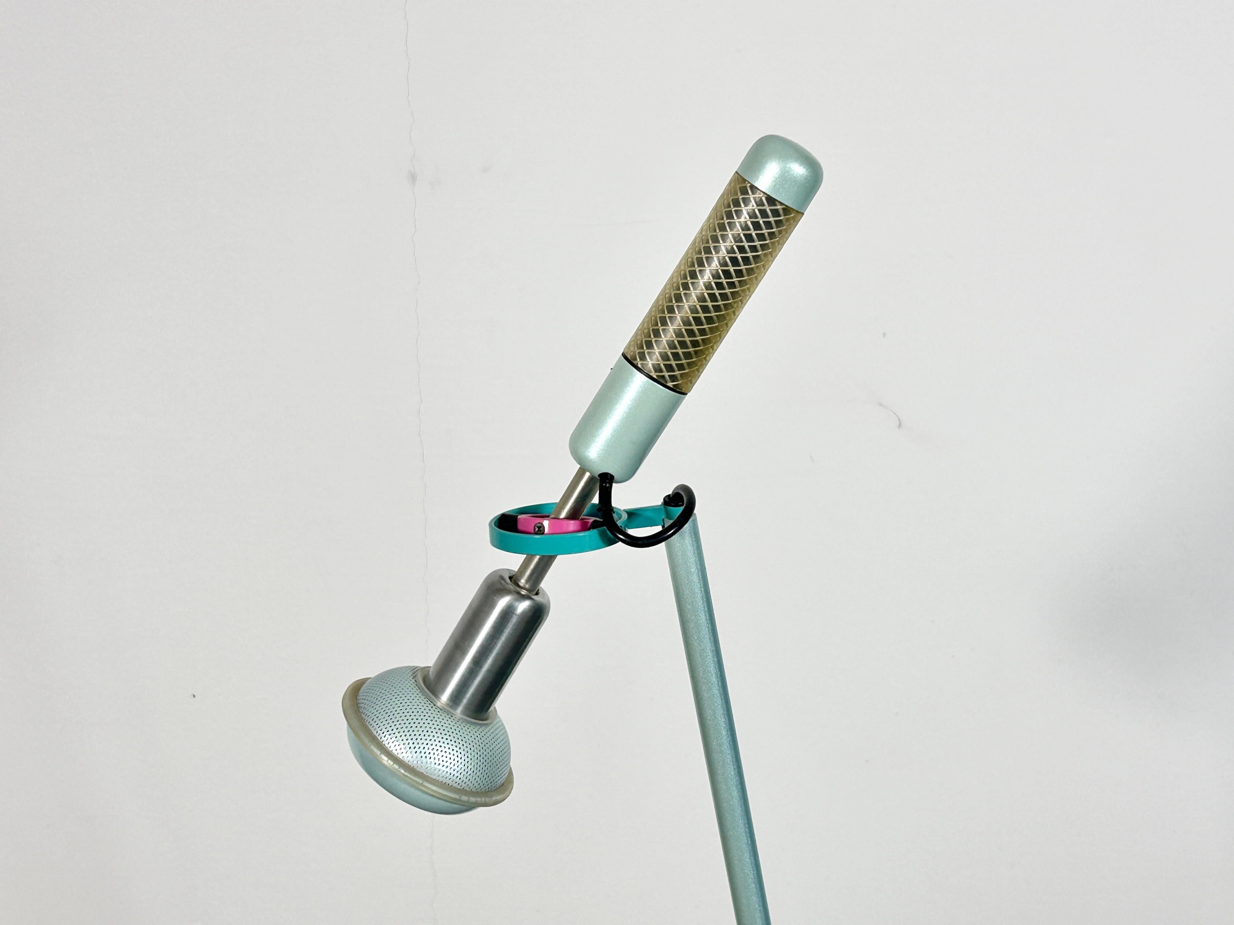 Stehlampe mit Griff, entworfen von Achille Castiglioni für Flos 1984 (Italienisch) im Angebot
