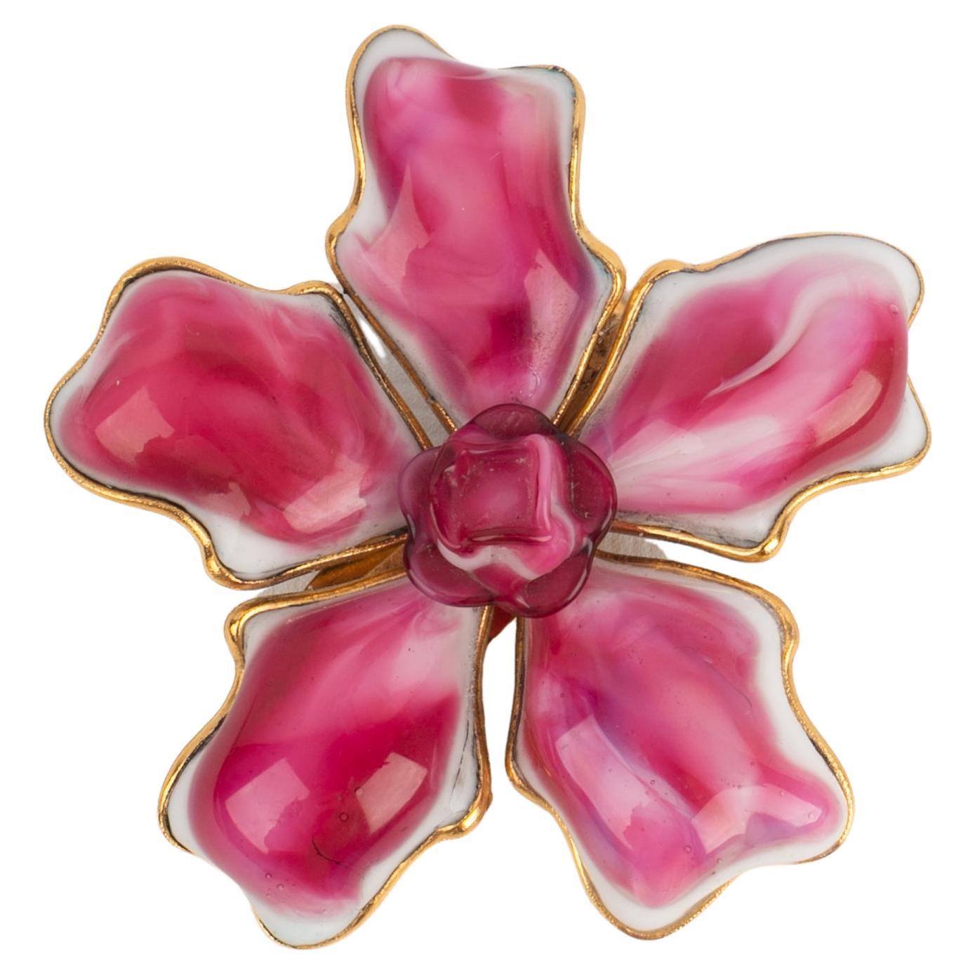 Gripoix antique flower brooch For Sale