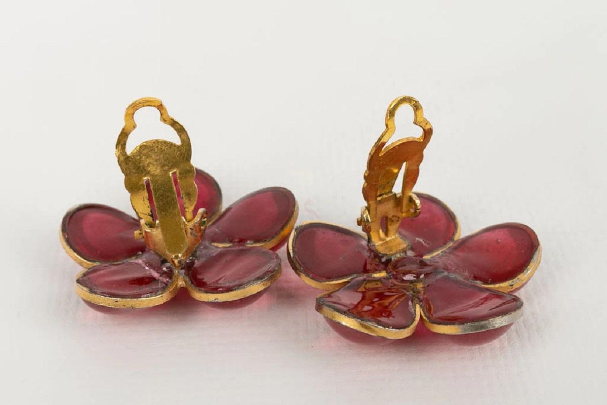 Gripoix Flower Earrings in Gold Metal and Red Glass Paste For Sale 1