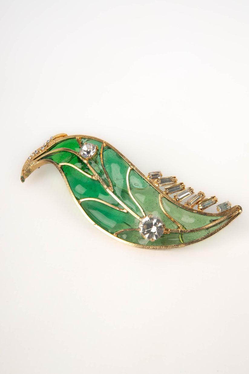 Gripoix Leaf Brooch in Golden Metal with Glass Paste In Good Condition For Sale In SAINT-OUEN-SUR-SEINE, FR