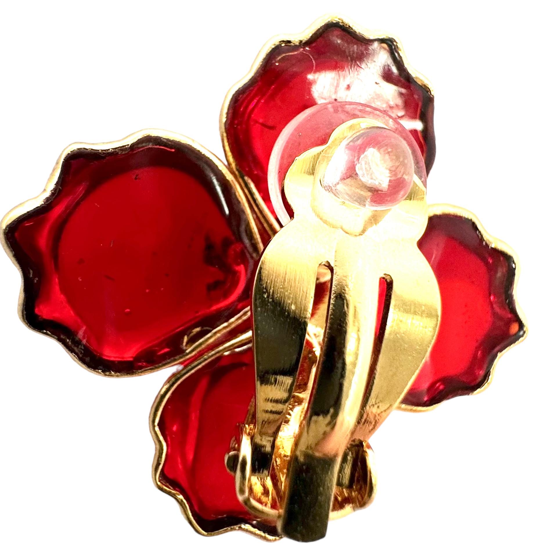 Women's or Men's Gripoix Paris Poppy Flower clip For Sale