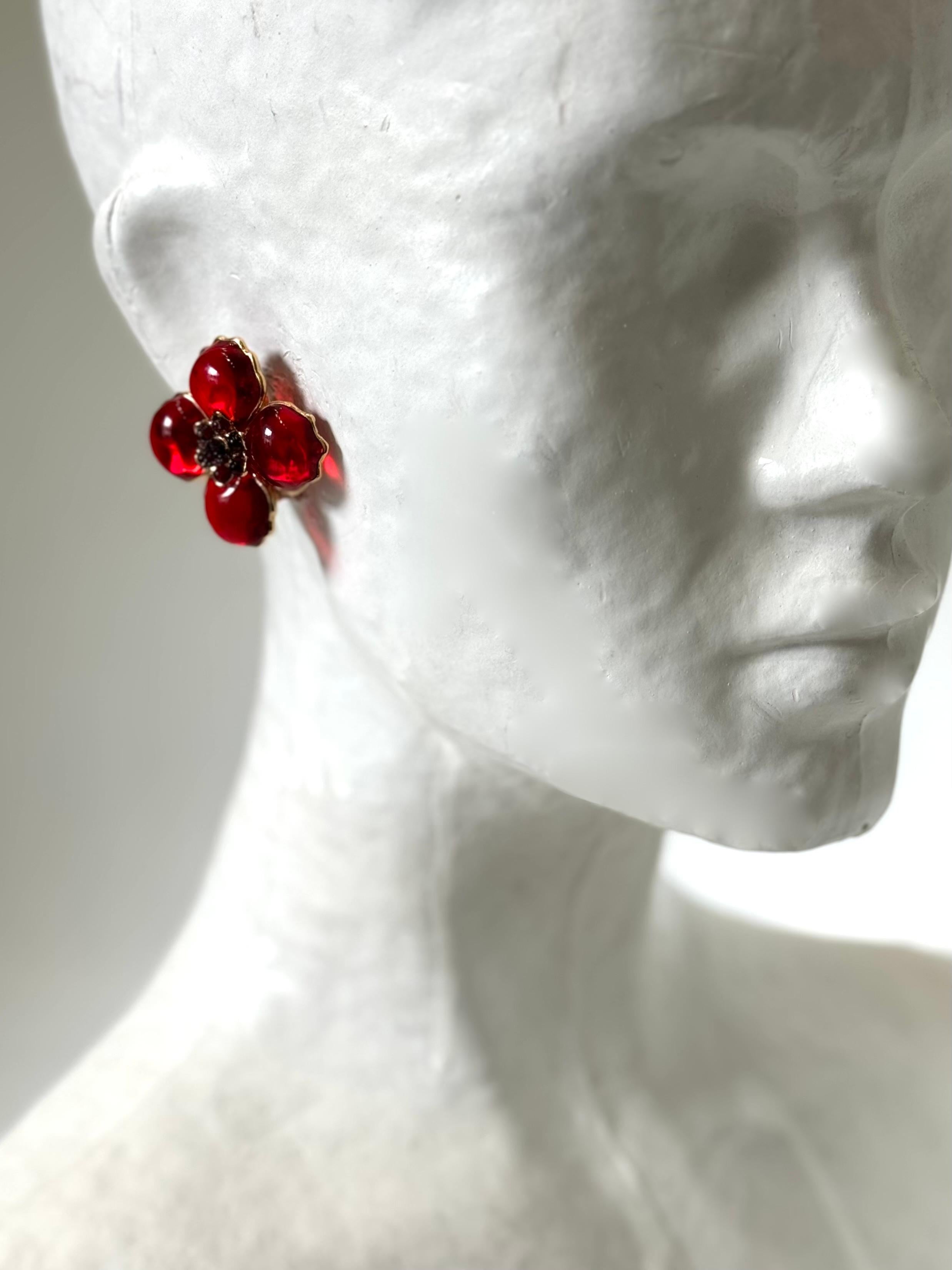Fermaglio Gripoix Paris Poppy Flower in vendita 1