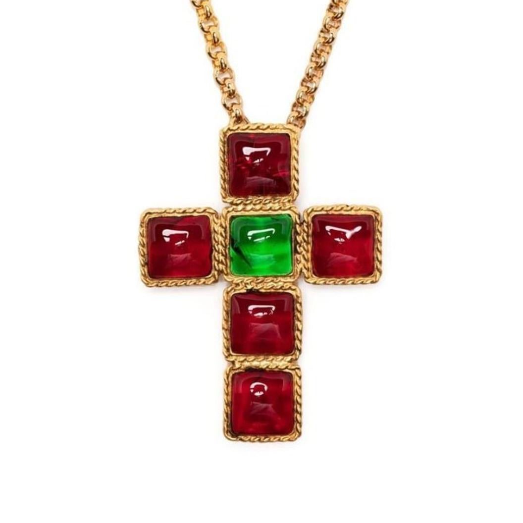 Gripoix Red and Green Cabochon Cross Motif Necklace  In Excellent Condition For Sale In London, GB