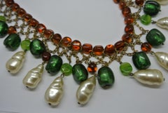 Gripoix unsigned green amber poured glass drop faux pearl bib necklace