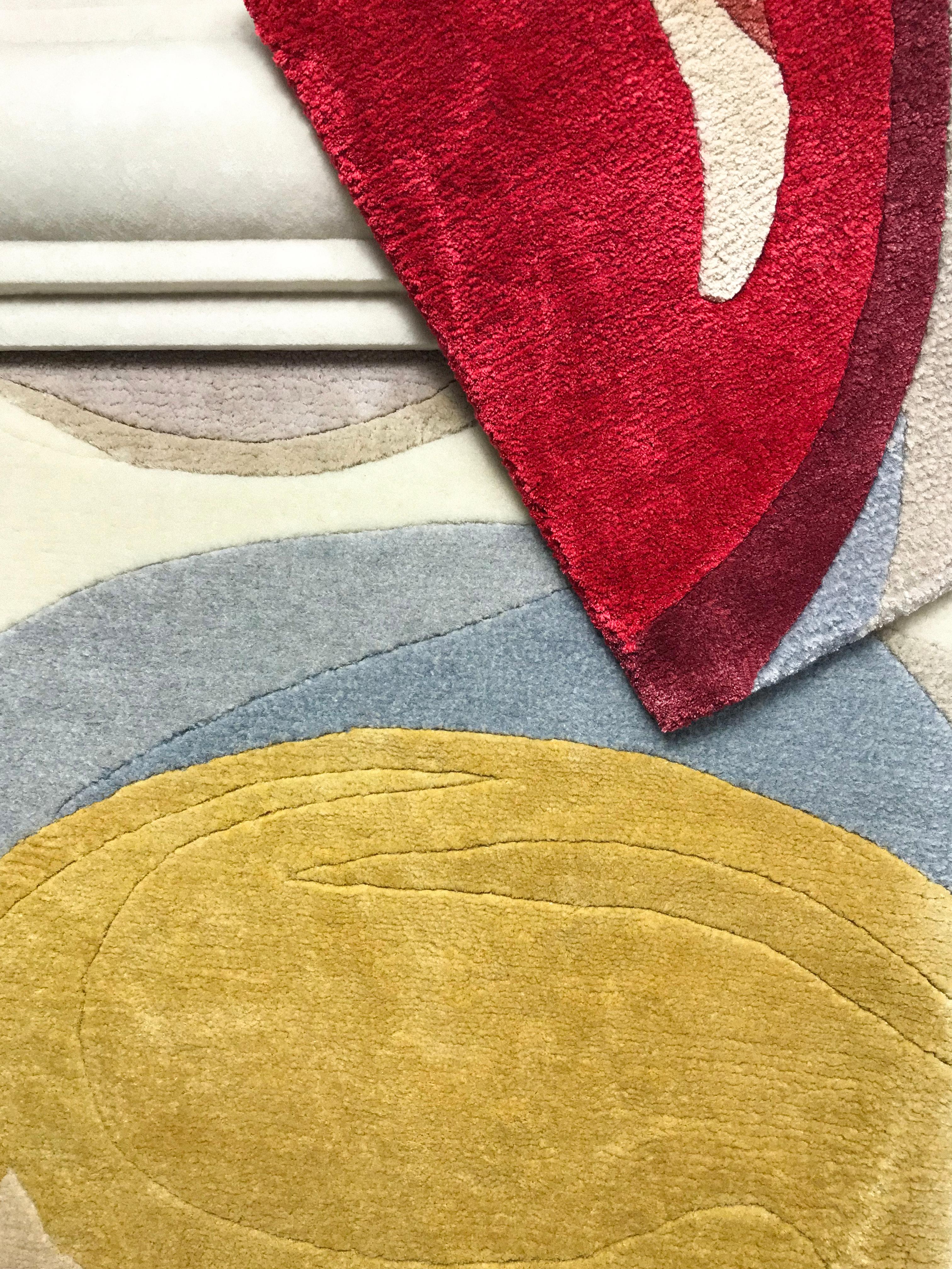 Noué à la main Tapis italien en laine et soie nouée à la main multicolore - Griseida en vente
