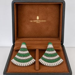 Boucles d'oreilles « Ventaglio » de Grisogogno, avec tsavorites et diamants, en or blanc 18 carats, avec coffret