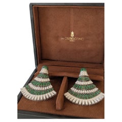 Boucles d'oreilles « Ventaglio » de Grisogogno, avec tsavorites et diamants, en or blanc 18 carats, avec coffret