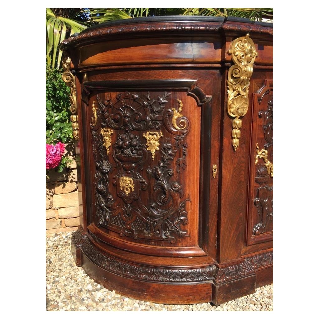 Grohe in Paris, Spectacular Rosewood Cabinet/Vitrine with Gilt Bronze XIXth For Sale 3