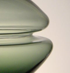 Groove Series Green Low Pod Pendant Customizable Modern Handmade Glass Lighting