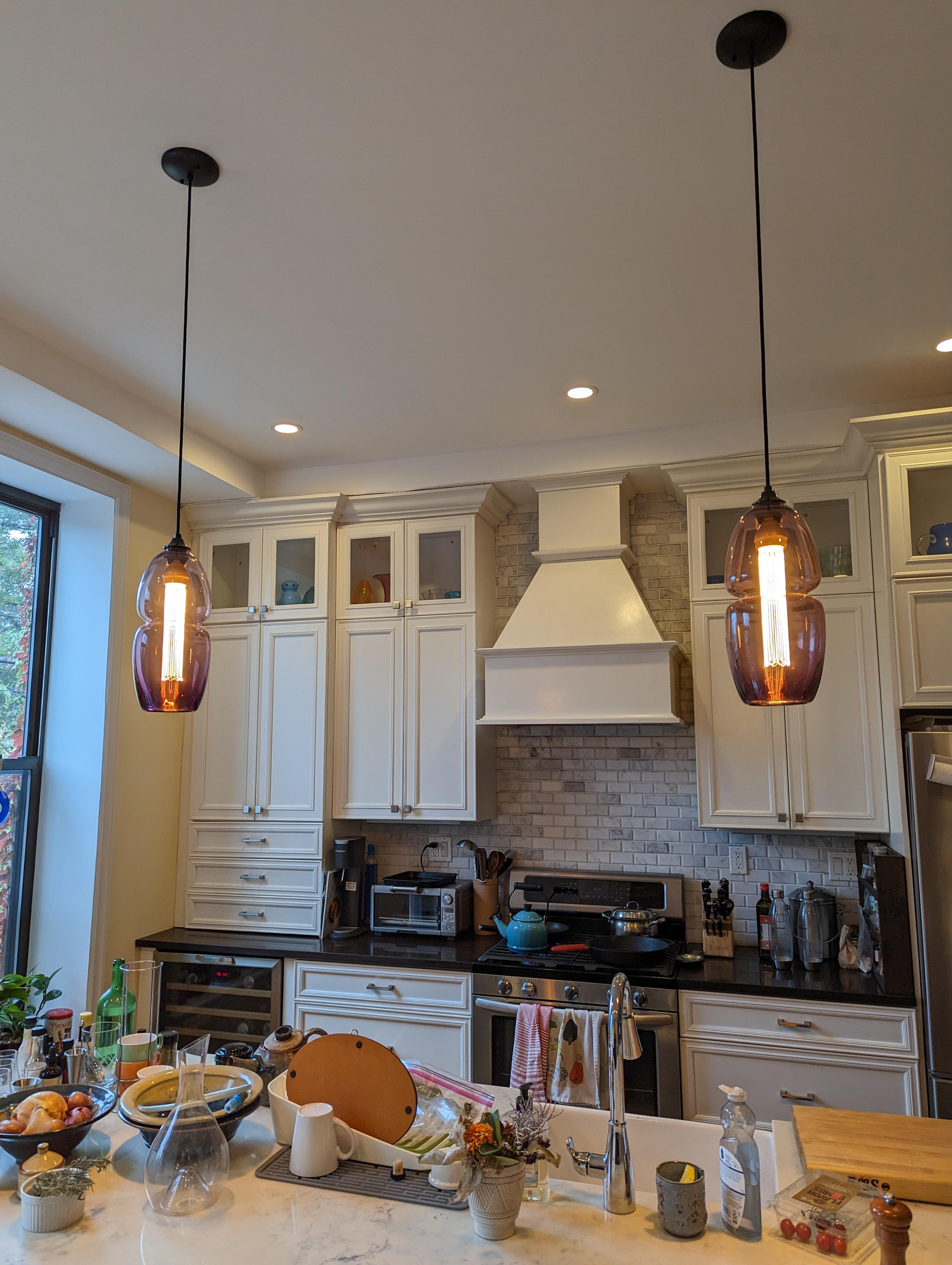 Groove Series Pod Pendant, Contemporary Handmade Glass Lighting For Sale 1