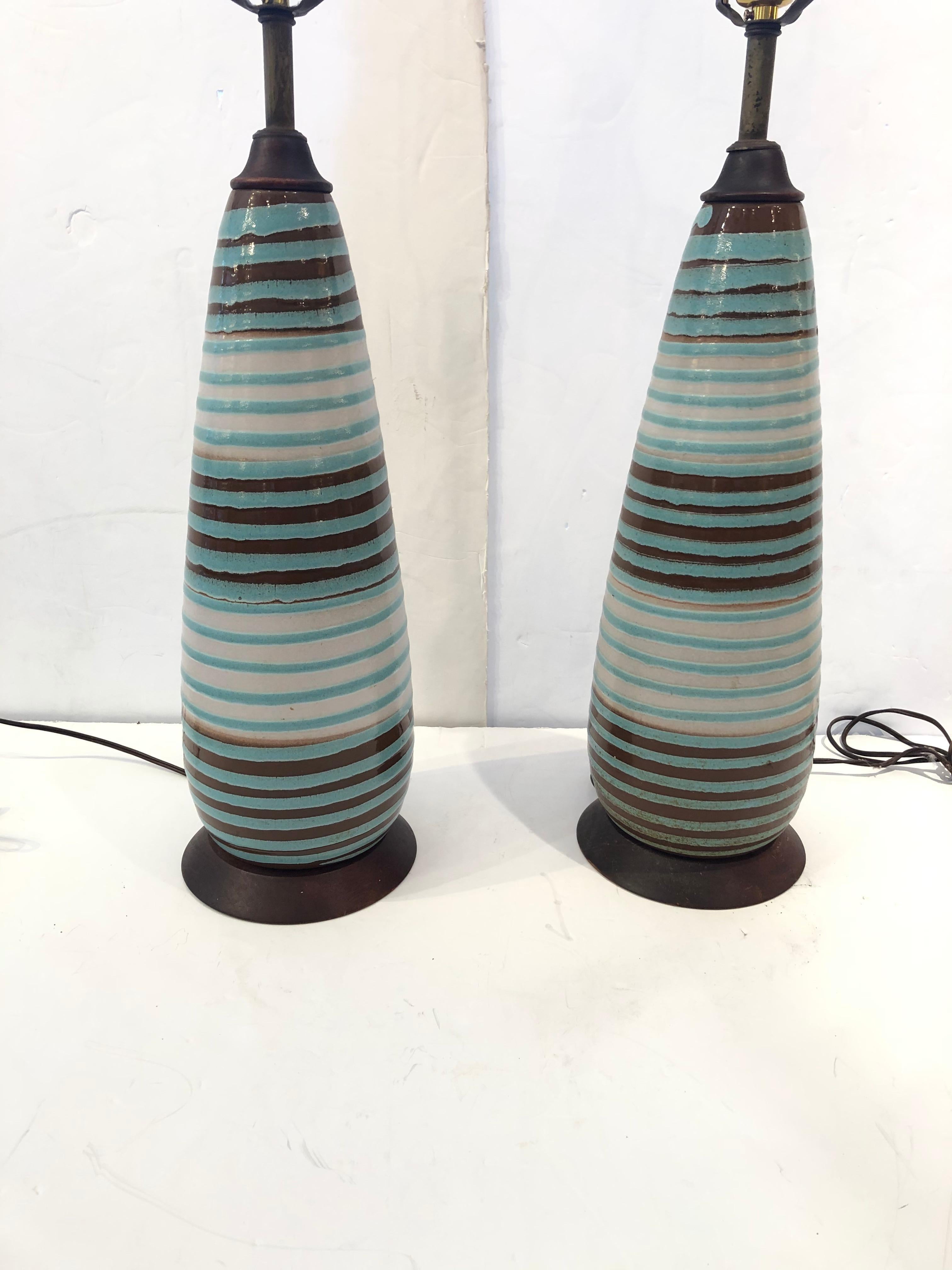American Groovy Pair of Mid-Century Modern Pottery & Wood Hand Crafted Table Lamps For Sale
