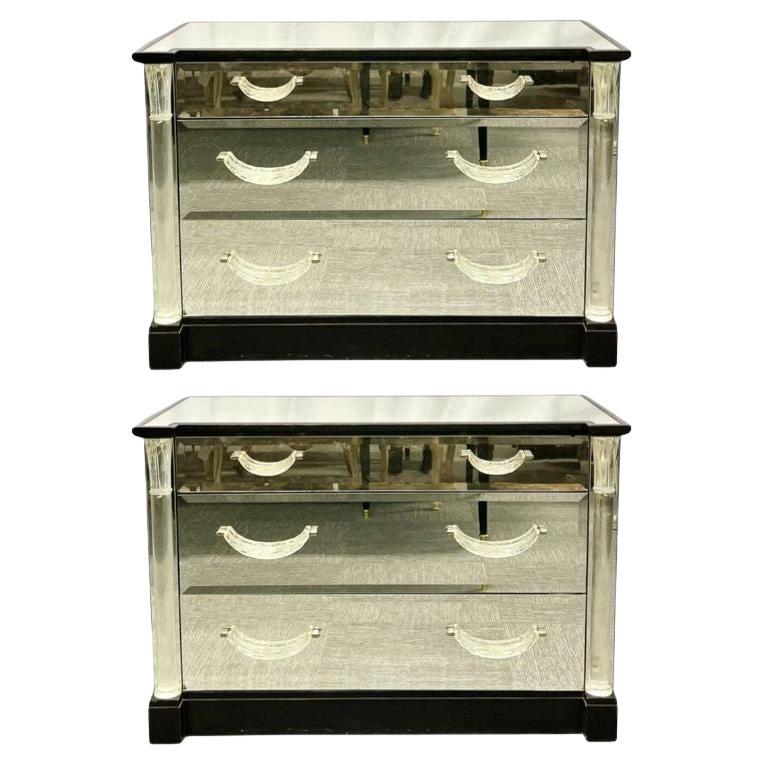 Grosfeld House, Hollywood Regency, verspiegelte Schränke „Glassics“, USA, 1930er Jahre im Angebot