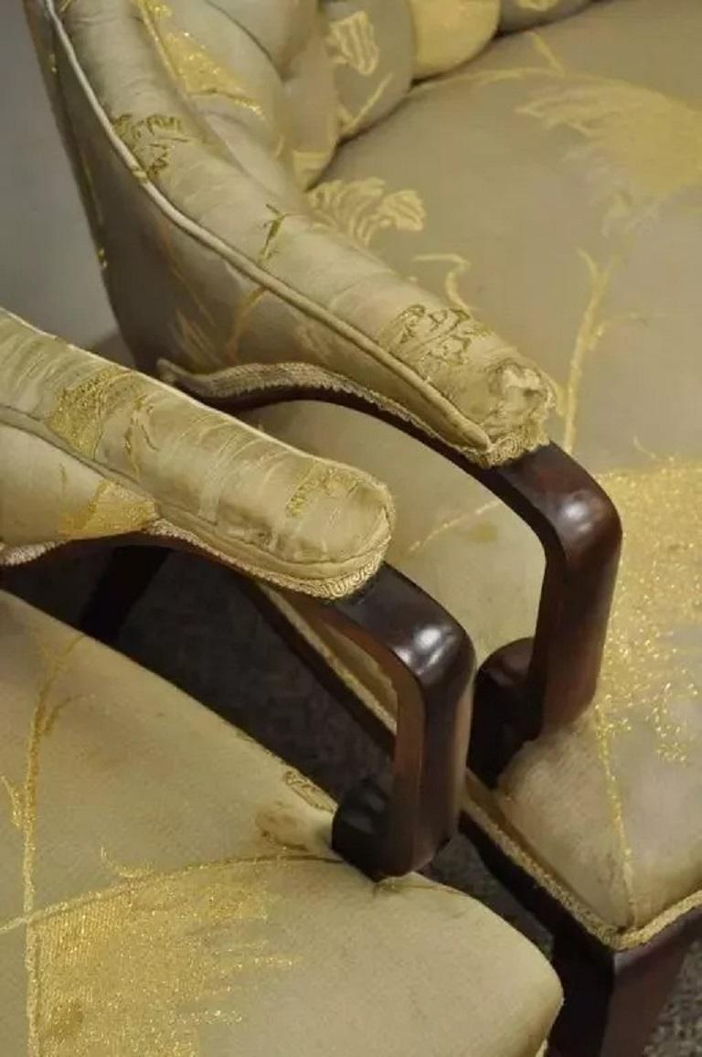 20ième siècle Chaises à accoudoirs en acajou Grosfeld House Hollywood Regency d'après Dorothy Draper - Paire en vente