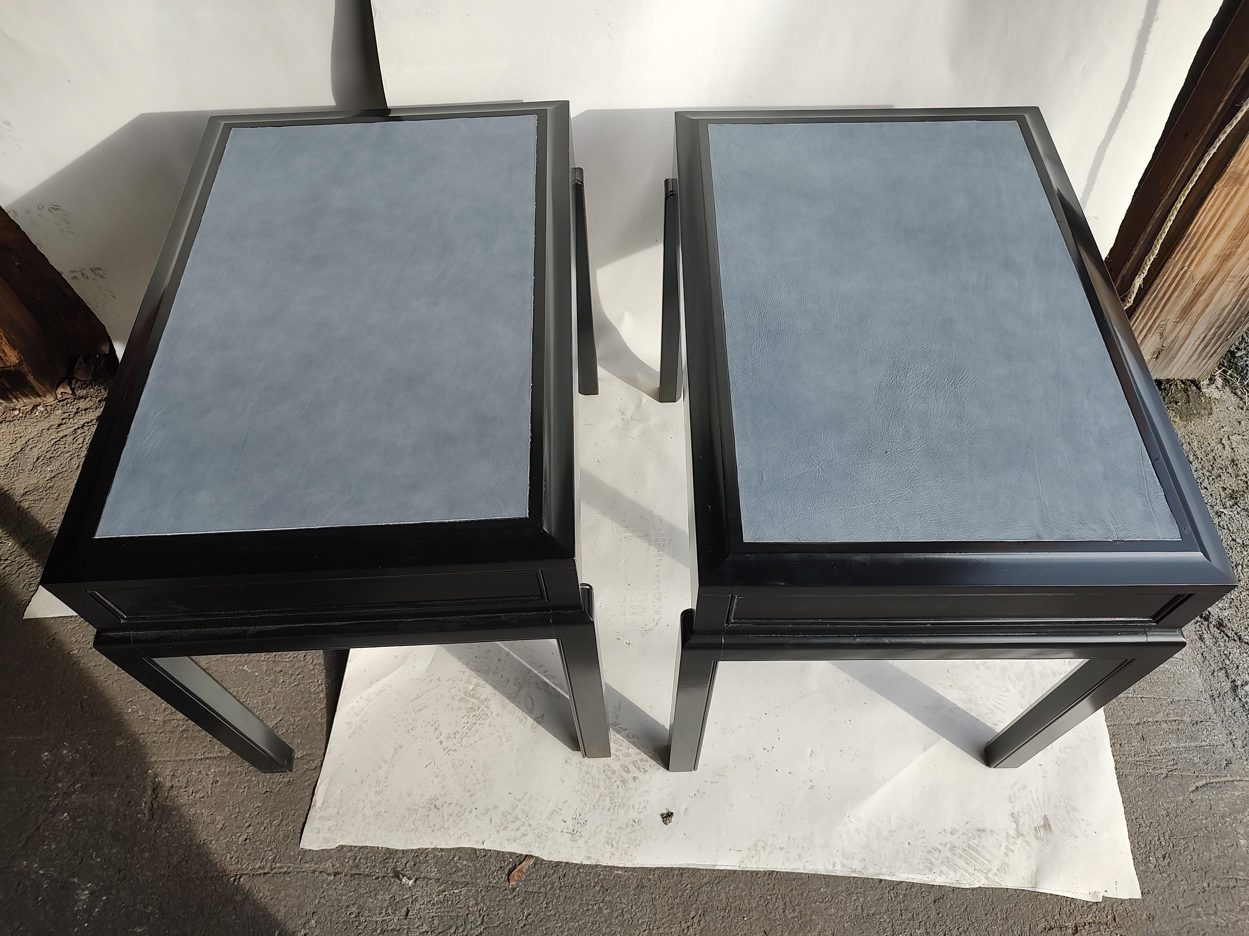 Grosfeld House Leather Top Side End Tables in Black Lacquer, circa 1968 For Sale 3